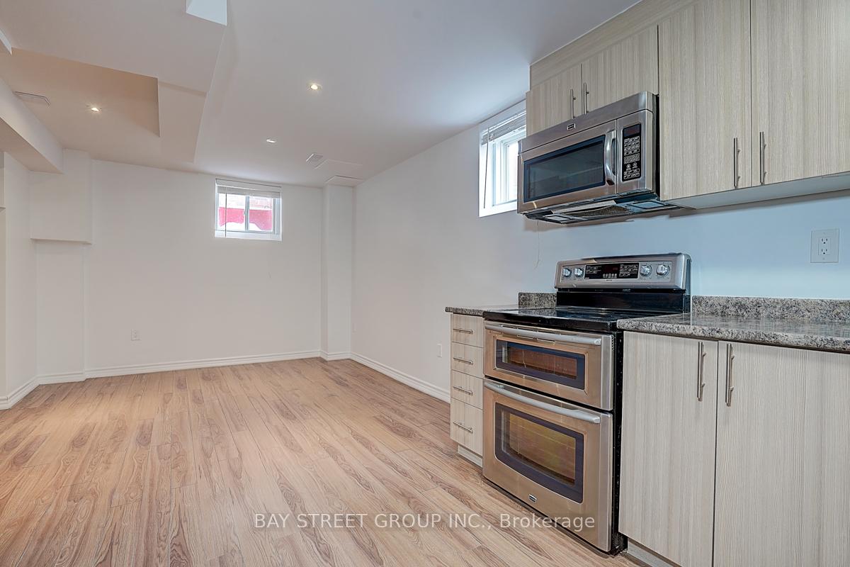 Photo 38 of 98 Carolina Rose Crescent, Markham, Wismer — HOMEH
