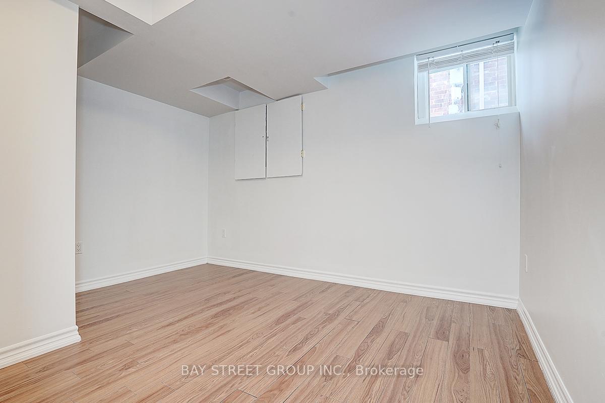 Photo 39 of 98 Carolina Rose Crescent, Markham, Wismer — HOMEH