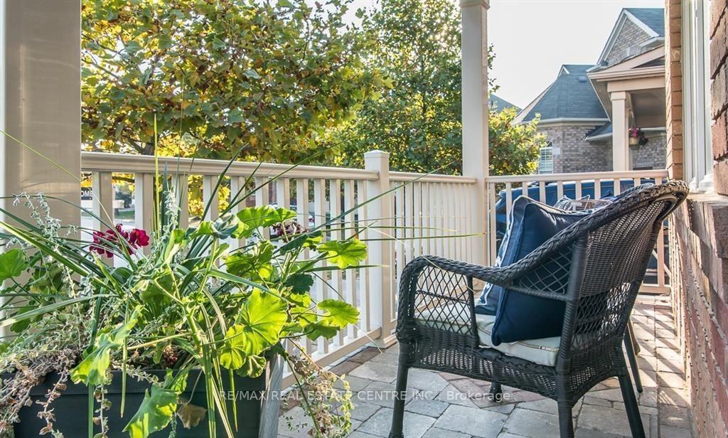 Photo 14 of 625 Hood Terrace, Milton, Coates — HOMEH