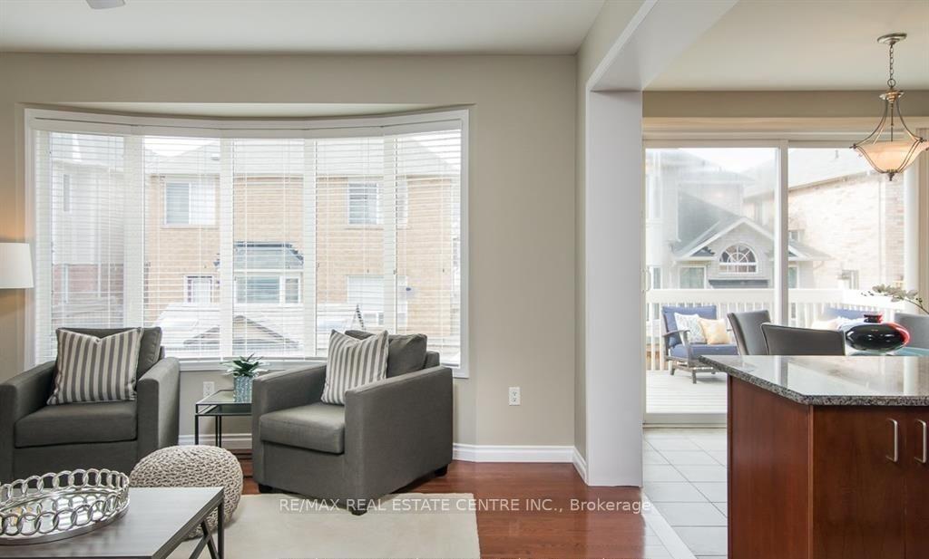 Photo 13 of 625 Hood Terrace, Milton, Coates — HOMEH