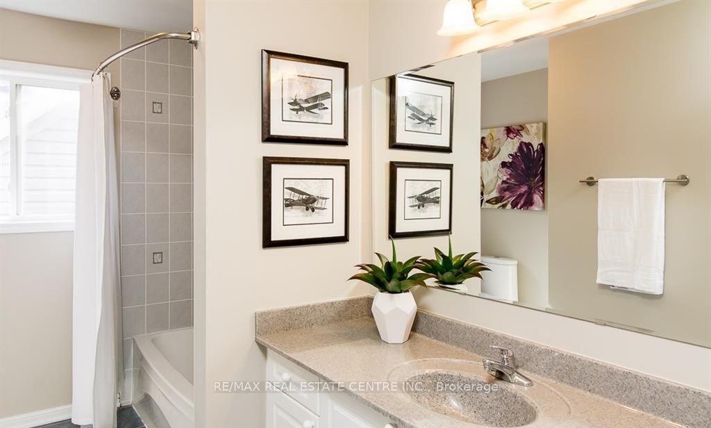 Photo 15 of 625 Hood Terrace, Milton, Coates — HOMEH