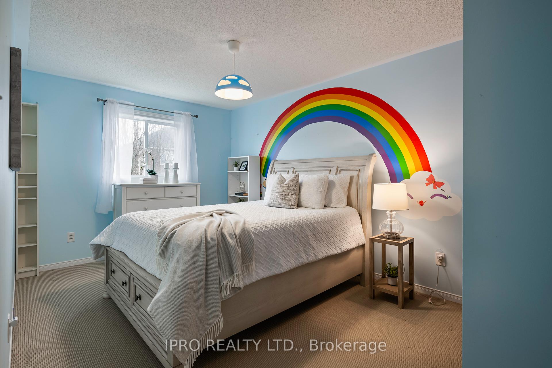 Photo 6 of 305 Marshall Crescent, Orangeville — HOMEH