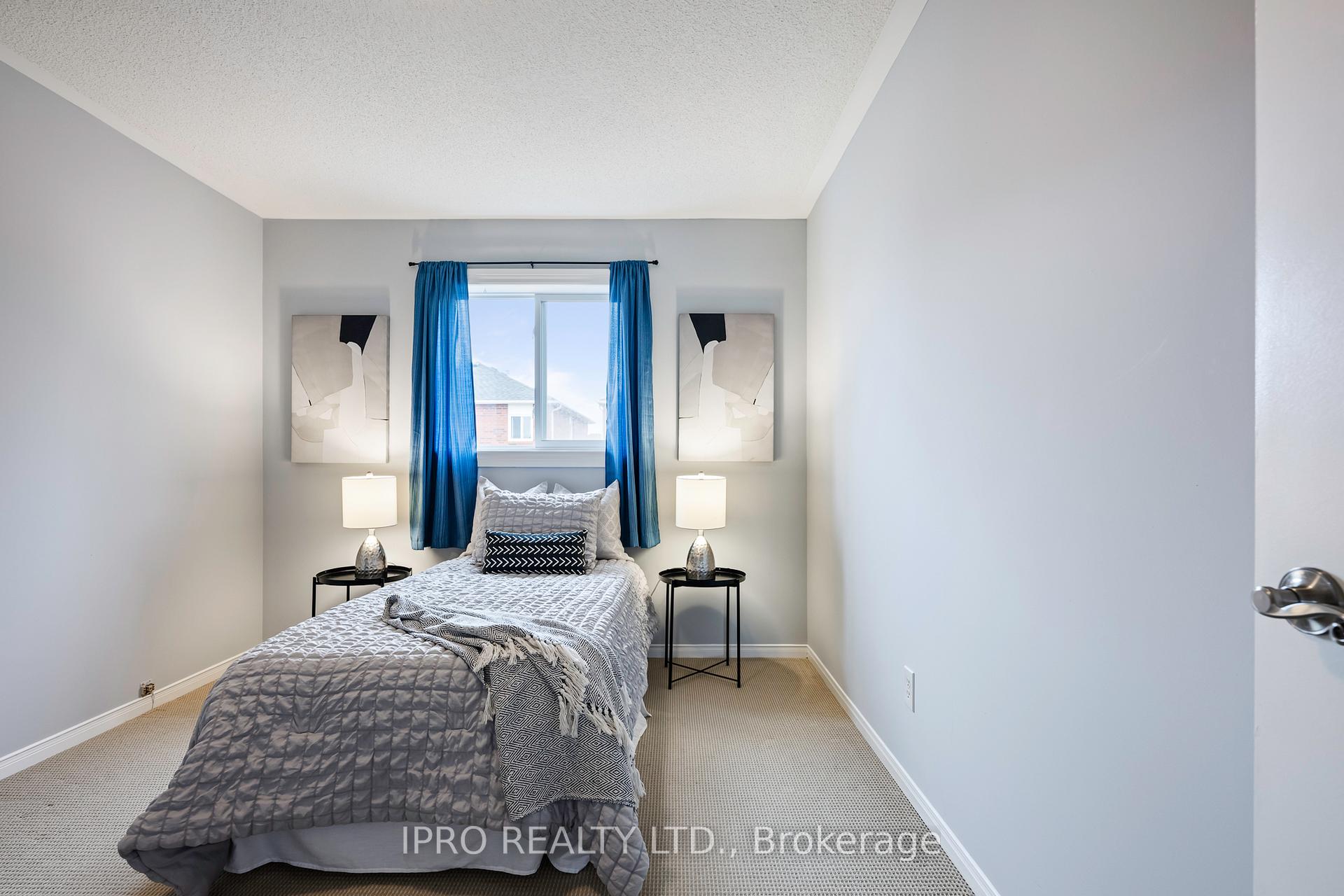 Photo 11 of 305 Marshall Crescent, Orangeville — HOMEH
