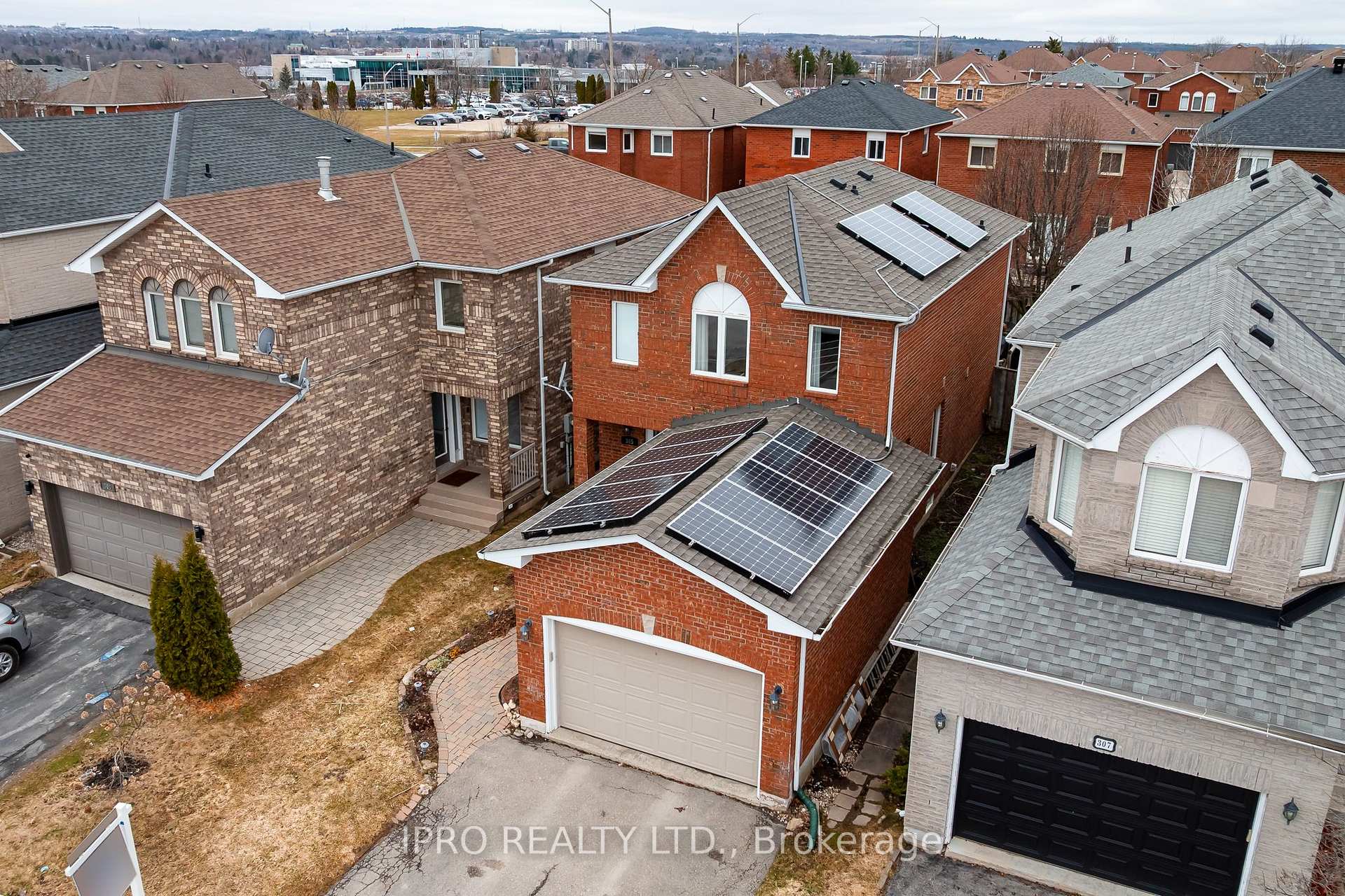 Photo 15 of 305 Marshall Crescent, Orangeville — HOMEH