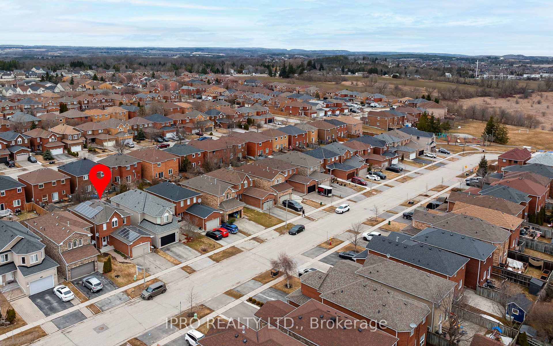 Photo 31 of 305 Marshall Crescent, Orangeville — HOMEH