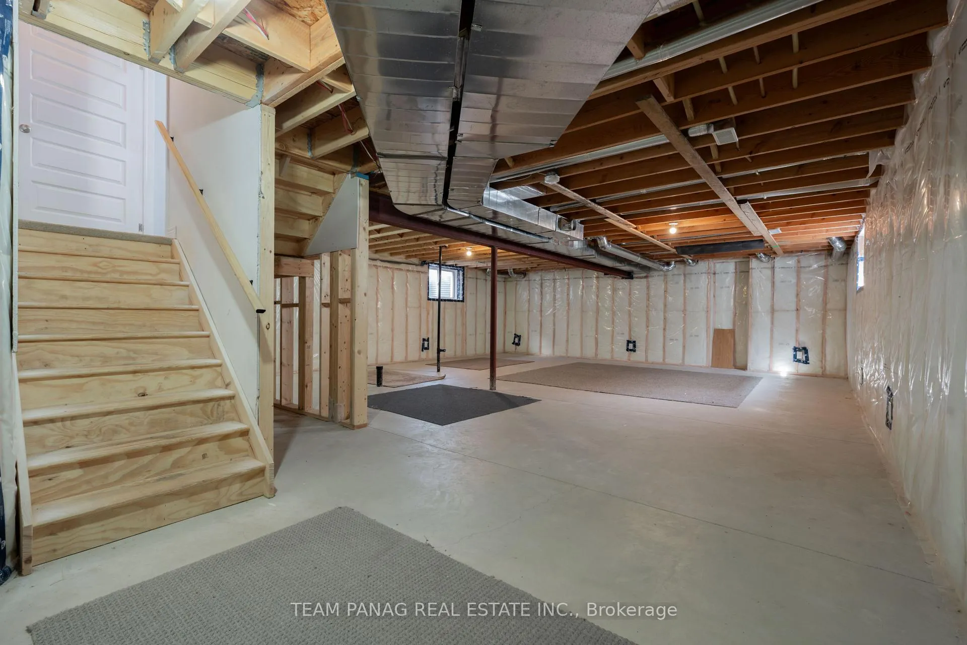 Photo 30 of 127 Susan Drive, Pelham, Fonthill — HOMEH