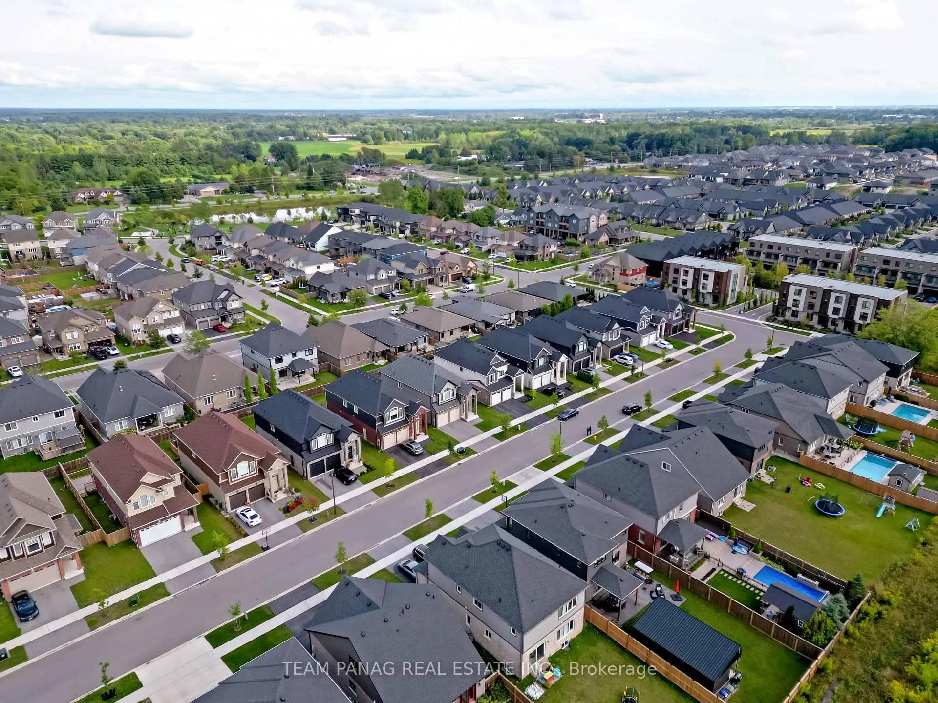 Photo 35 of 127 Susan Drive, Pelham, Fonthill — HOMEH