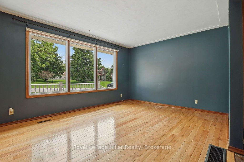 Photo 8 of 26 Arena Drive, Perth East, Milverton — HOMEH