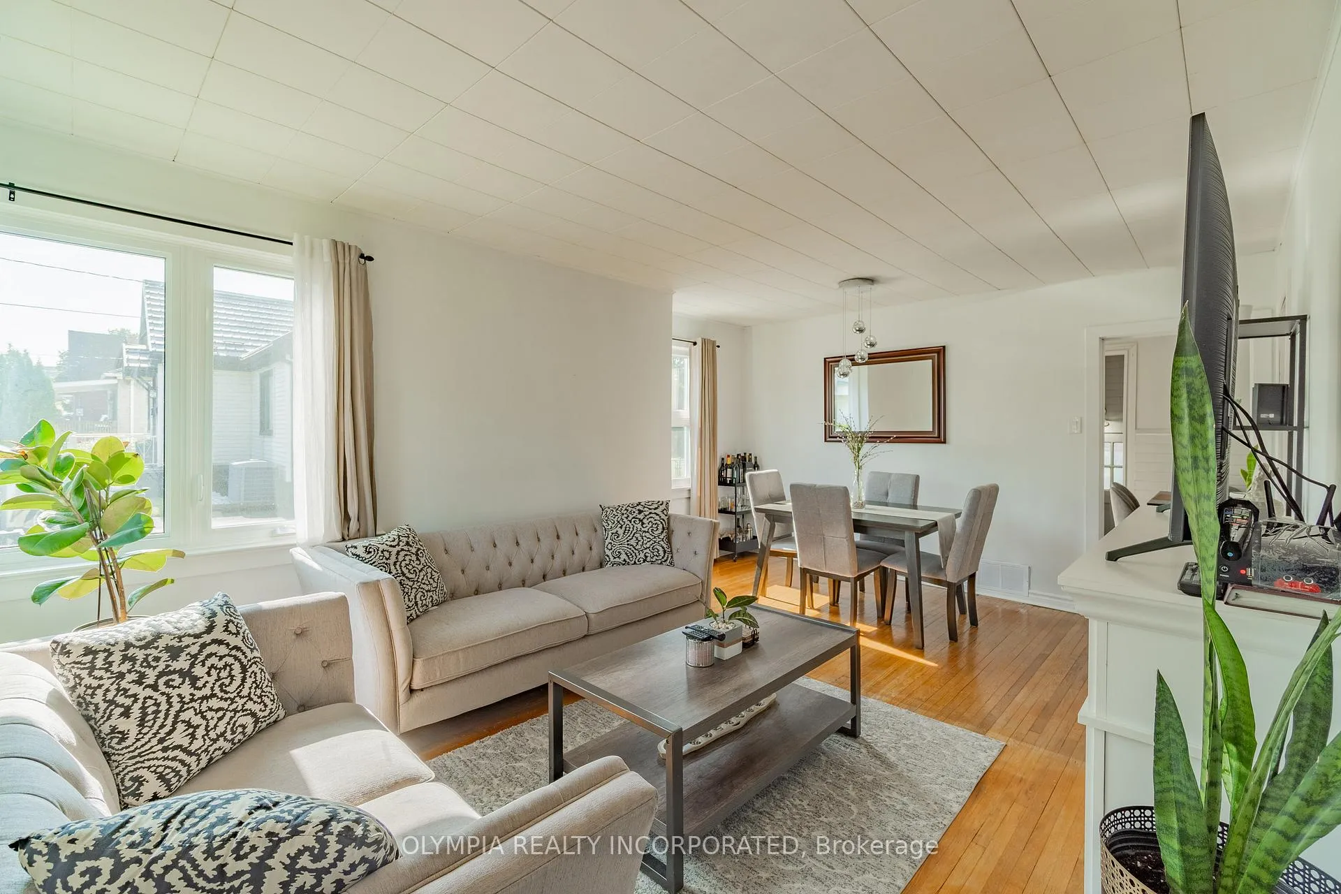 Photo 6 of 6129 Keith Street, Niagara Falls, Church's Lane — HOMEH