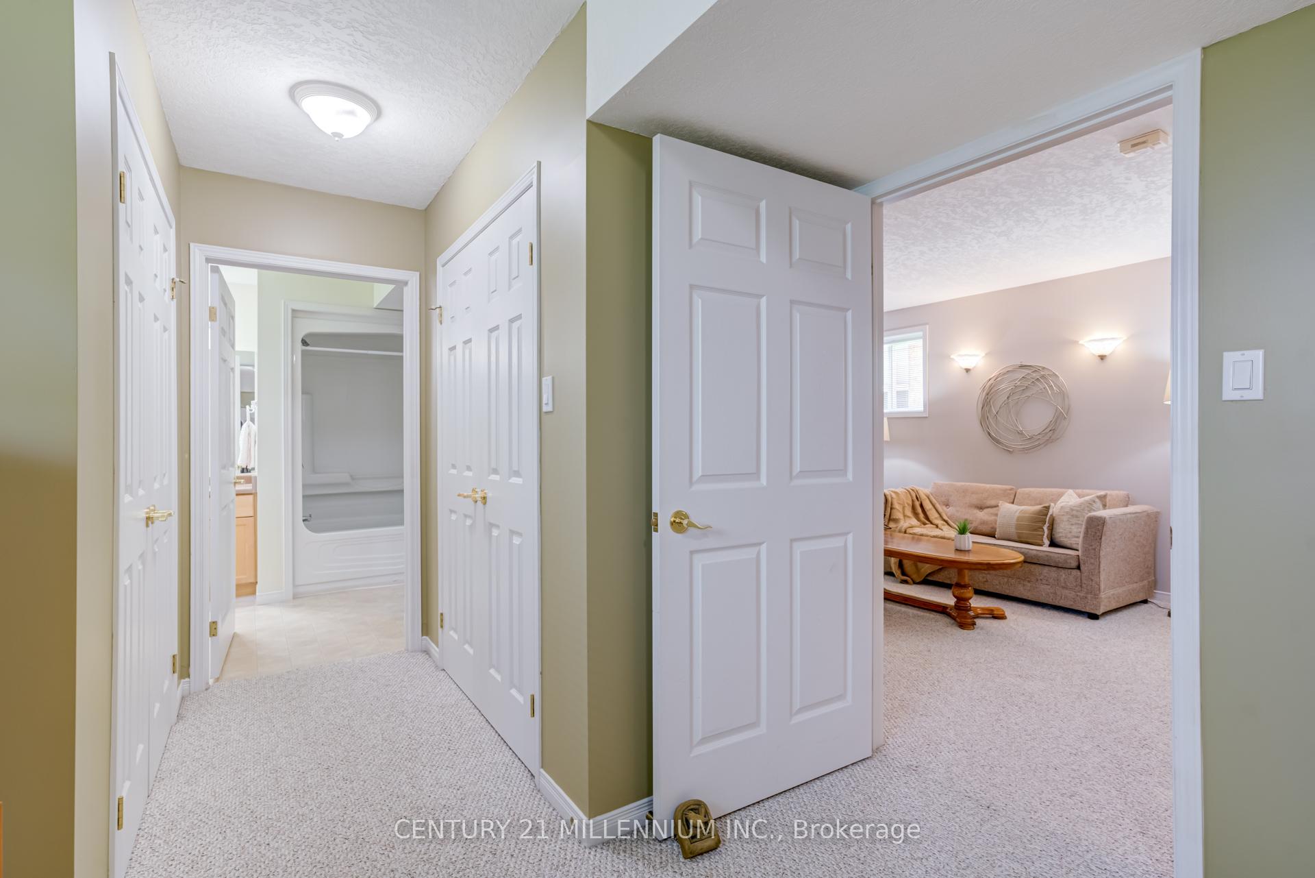 Photo 41 of 72 Abbey Road, Orangeville — HOMEH