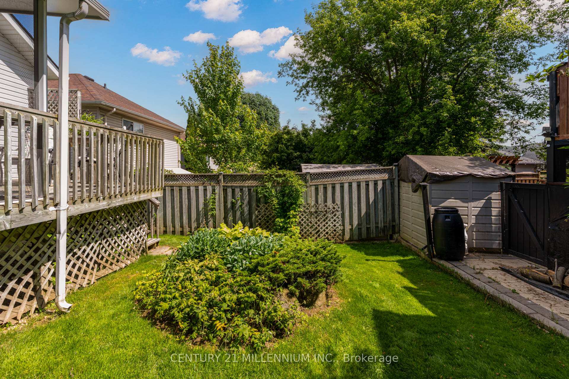 Photo 32 of 72 Abbey Road, Orangeville — HOMEH