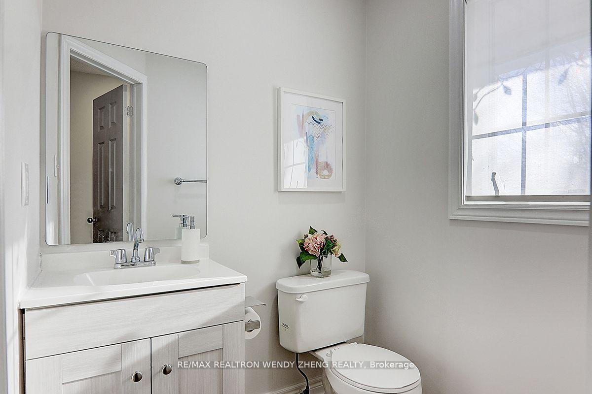 Photo 17 of 60 Zio Carlo Drive, Markham, Village Green-South Unionville — HOMEH