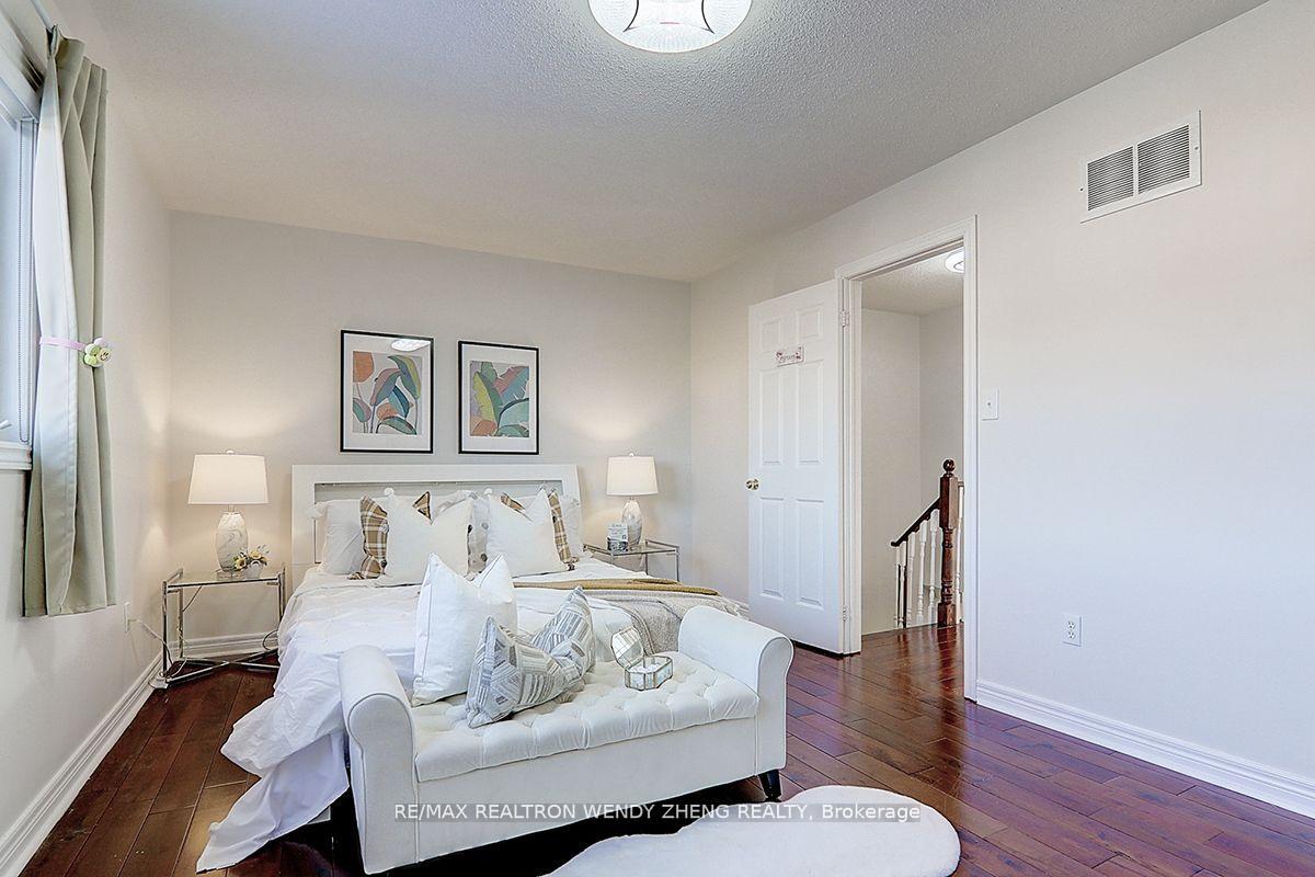 Photo 19 of 60 Zio Carlo Drive, Markham, Village Green-South Unionville — HOMEH