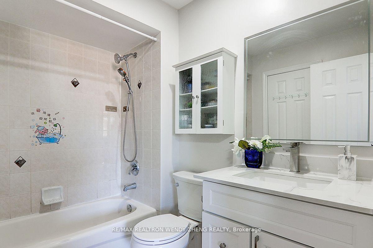 Photo 21 of 60 Zio Carlo Drive, Markham, Village Green-South Unionville — HOMEH