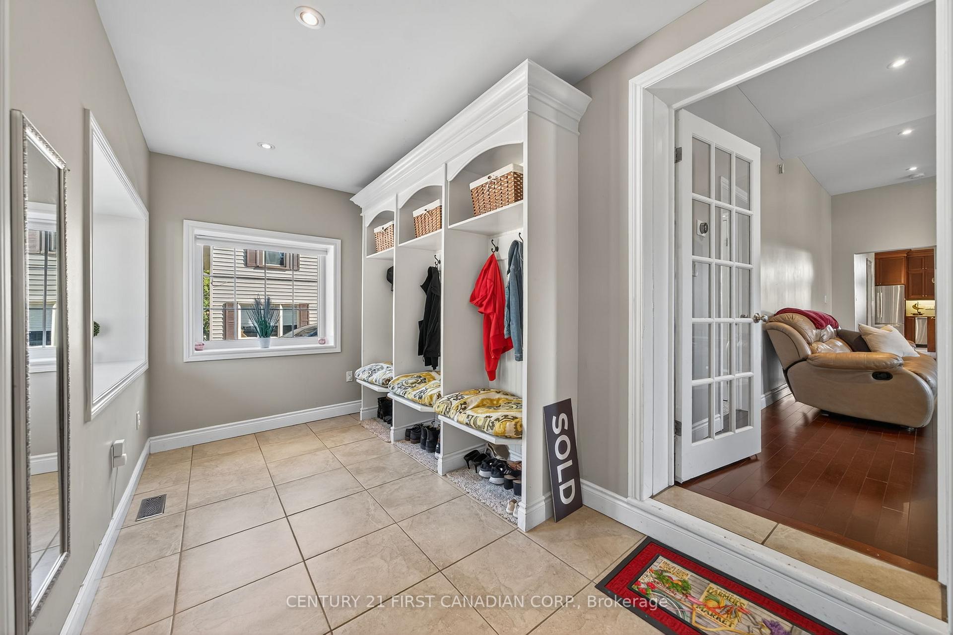 Photo 3 of 160 Catherine Street, North Middlesex, Parkhill — HOMEH