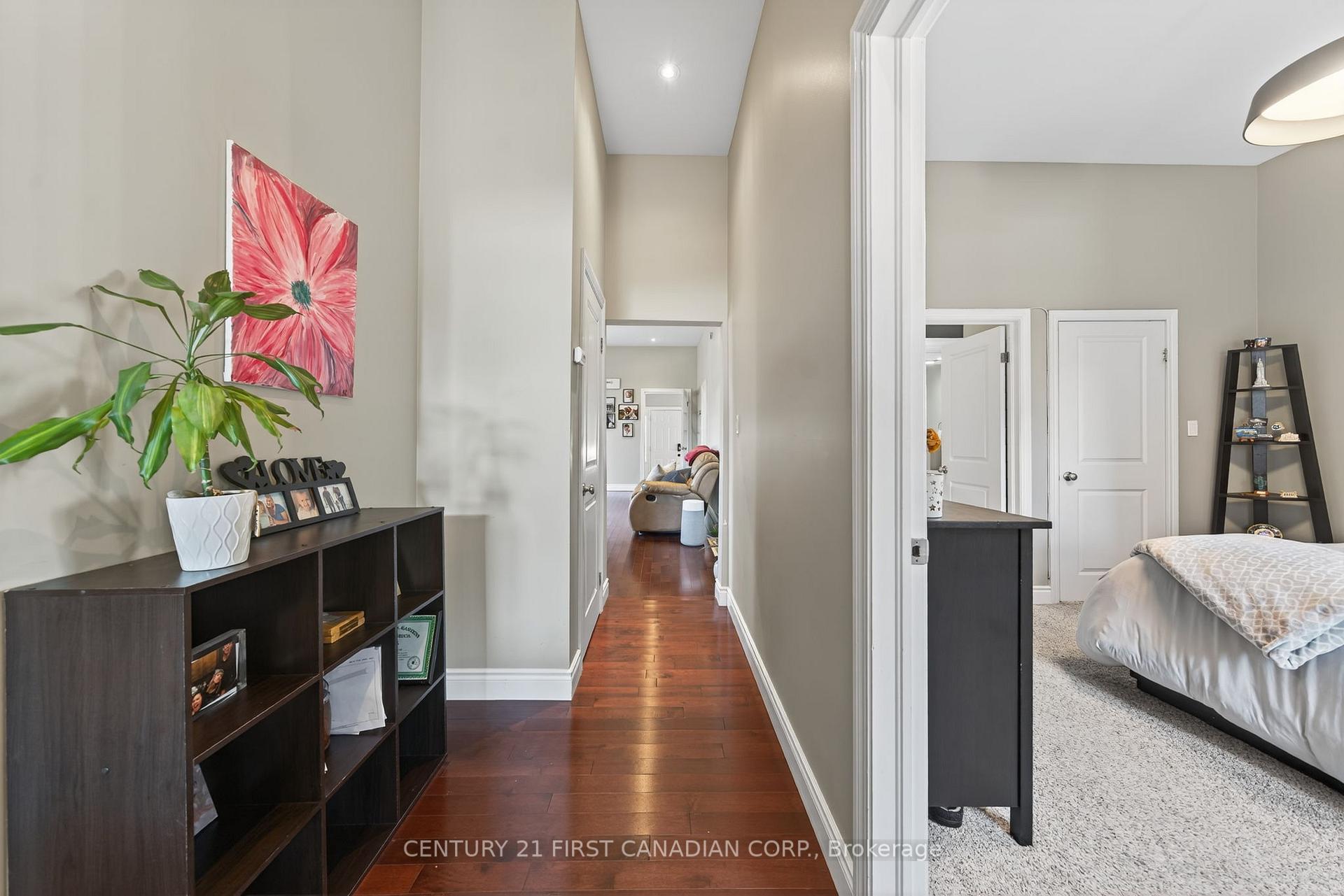 Photo 11 of 160 Catherine Street, North Middlesex, Parkhill — HOMEH