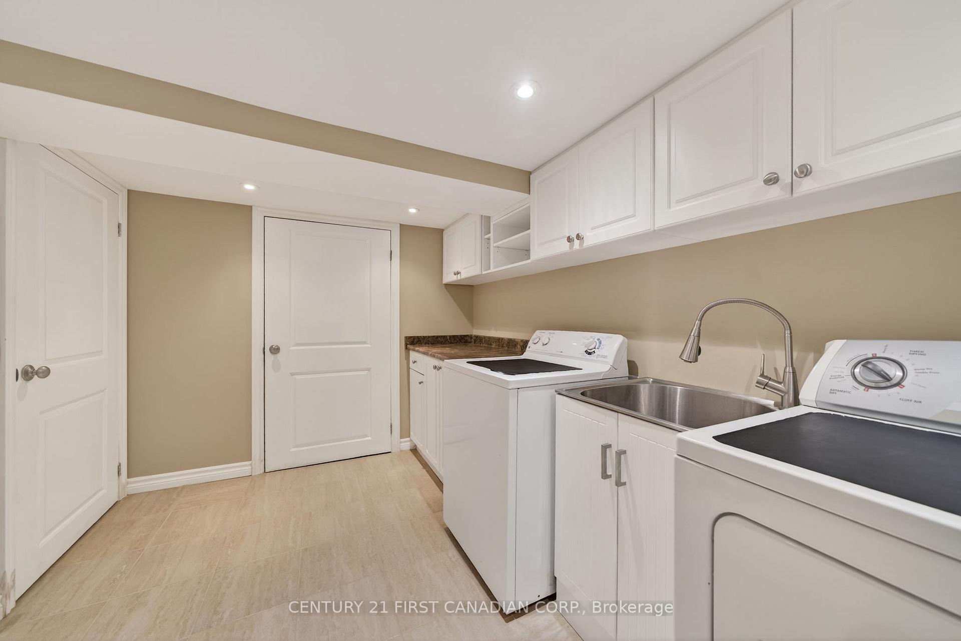 Photo 23 of 160 Catherine Street, North Middlesex, Parkhill — HOMEH