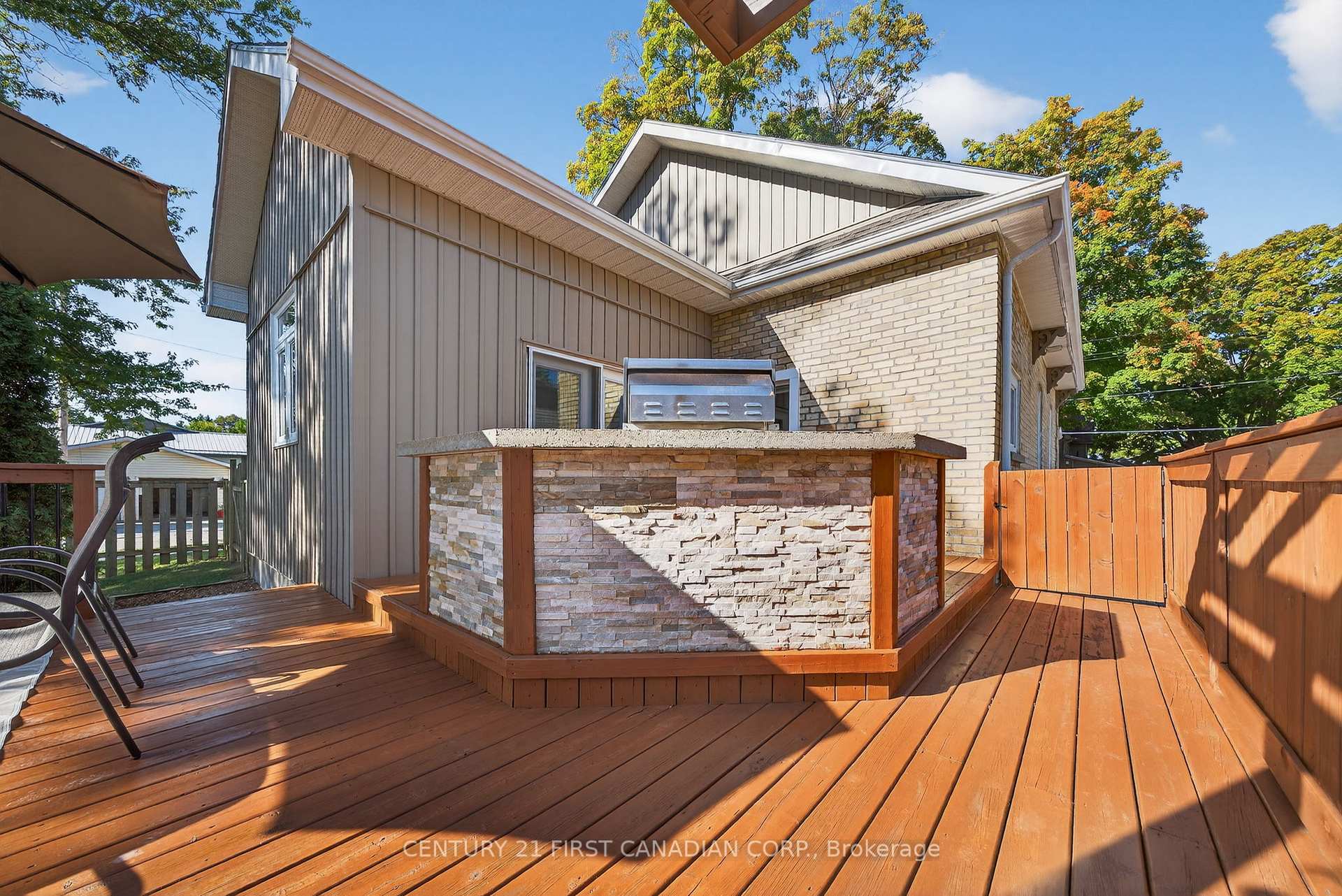 Photo 24 of 160 Catherine Street, North Middlesex, Parkhill — HOMEH