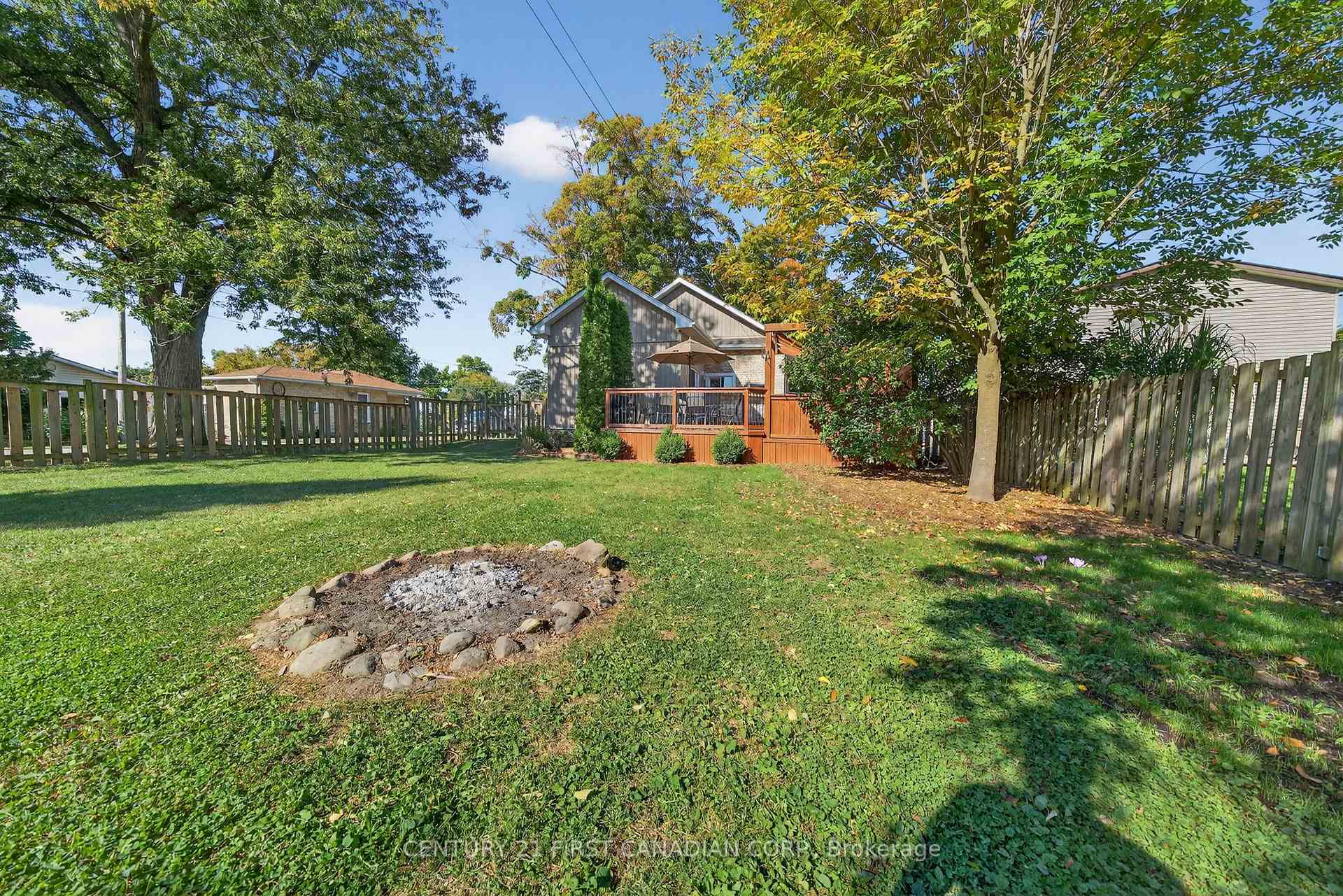 Photo 33 of 160 Catherine Street, North Middlesex, Parkhill — HOMEH