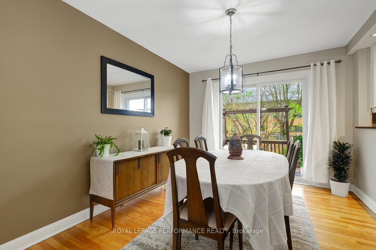 Photo 10 of 956 Telford Avenue, Ottawa, Overbrook/Castle Heights — HOMEH