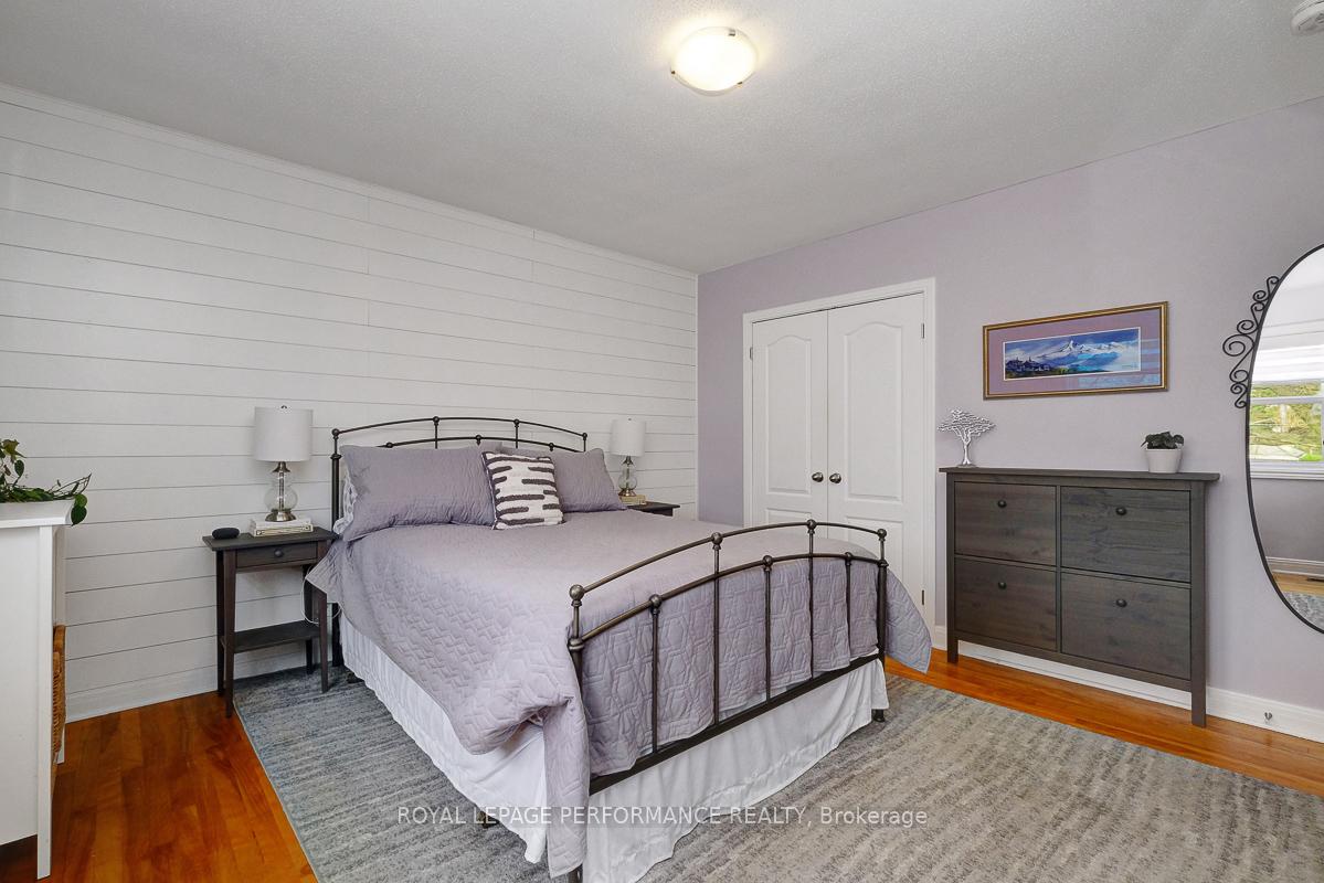 Photo 24 of 956 Telford Avenue, Ottawa, Overbrook/Castle Heights — HOMEH