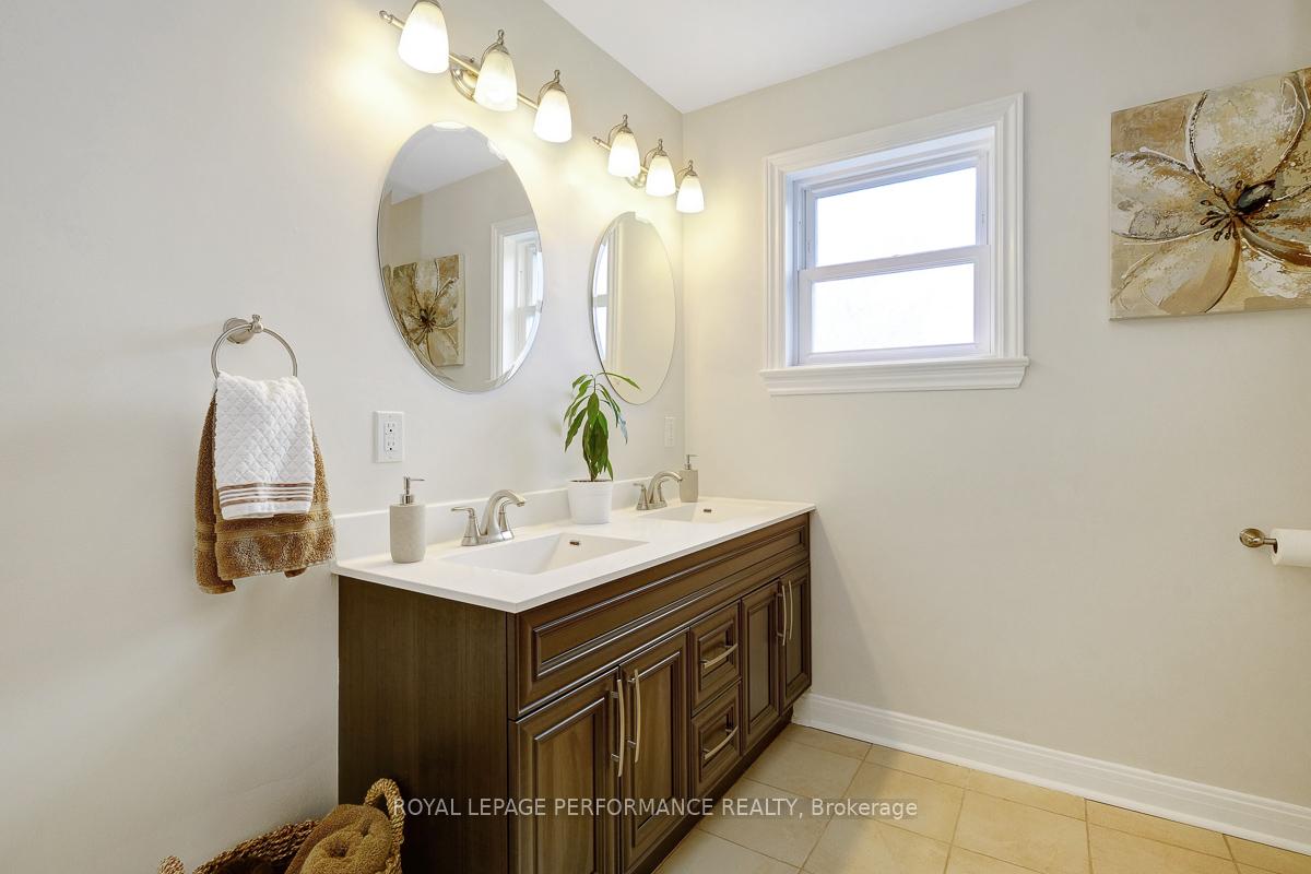 Photo 31 of 956 Telford Avenue, Ottawa, Overbrook/Castle Heights — HOMEH