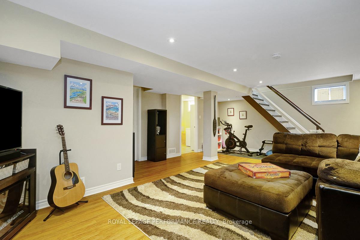 Photo 36 of 956 Telford Avenue, Ottawa, Overbrook/Castle Heights — HOMEH
