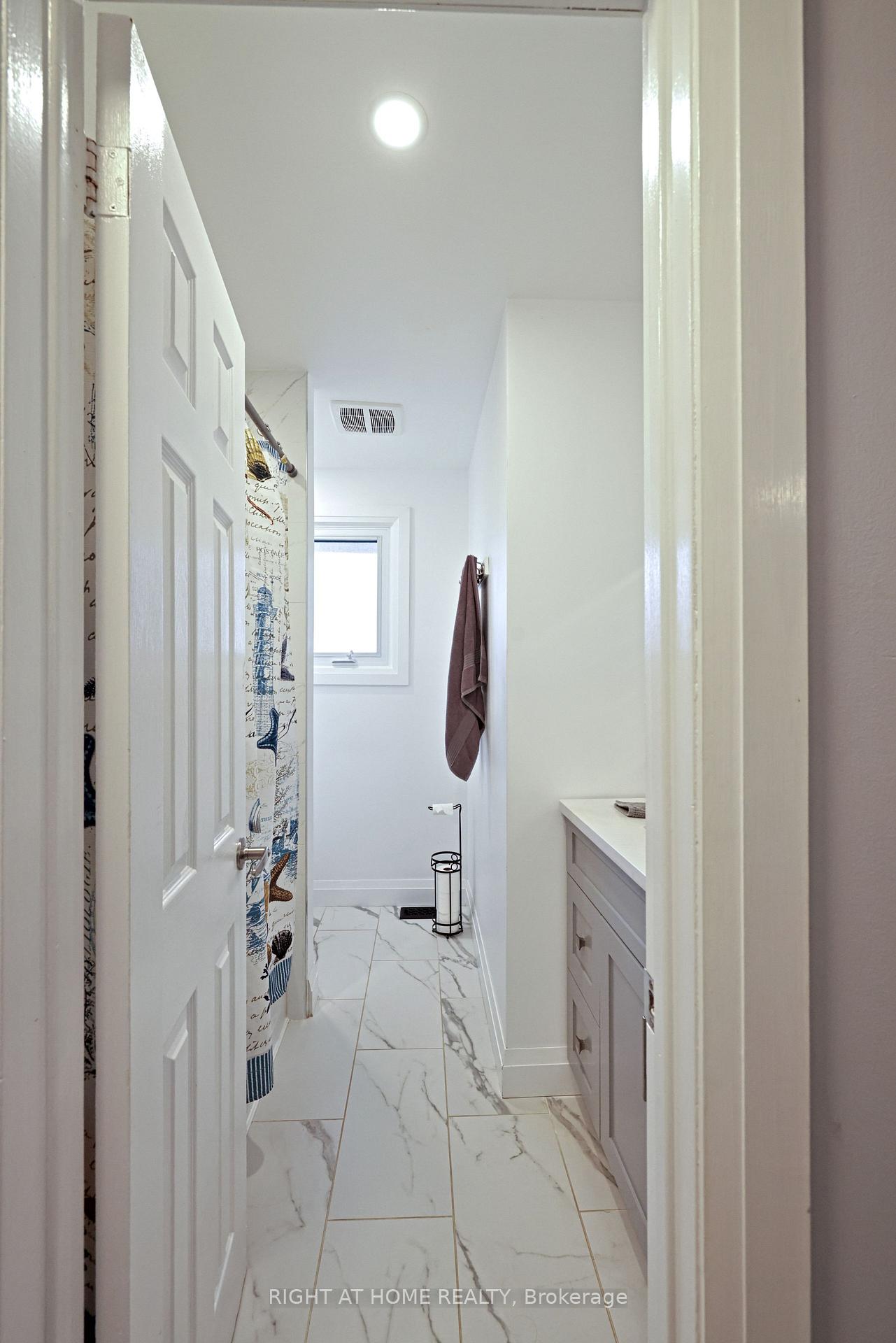 Photo 14 of 72 Claymore Crescent, Oshawa, Eastdale — HOMEH