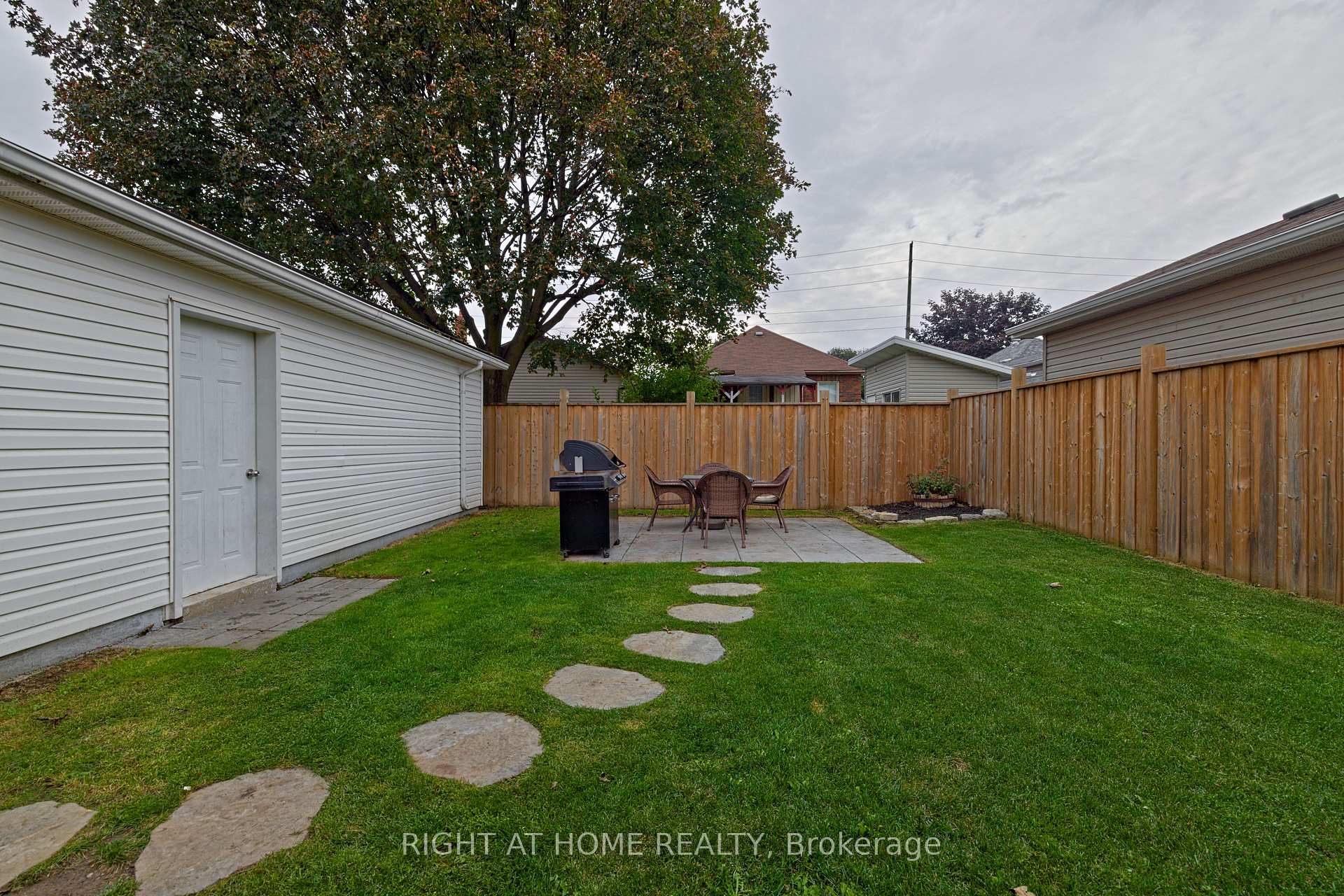 Photo 31 of 72 Claymore Crescent, Oshawa, Eastdale — HOMEH