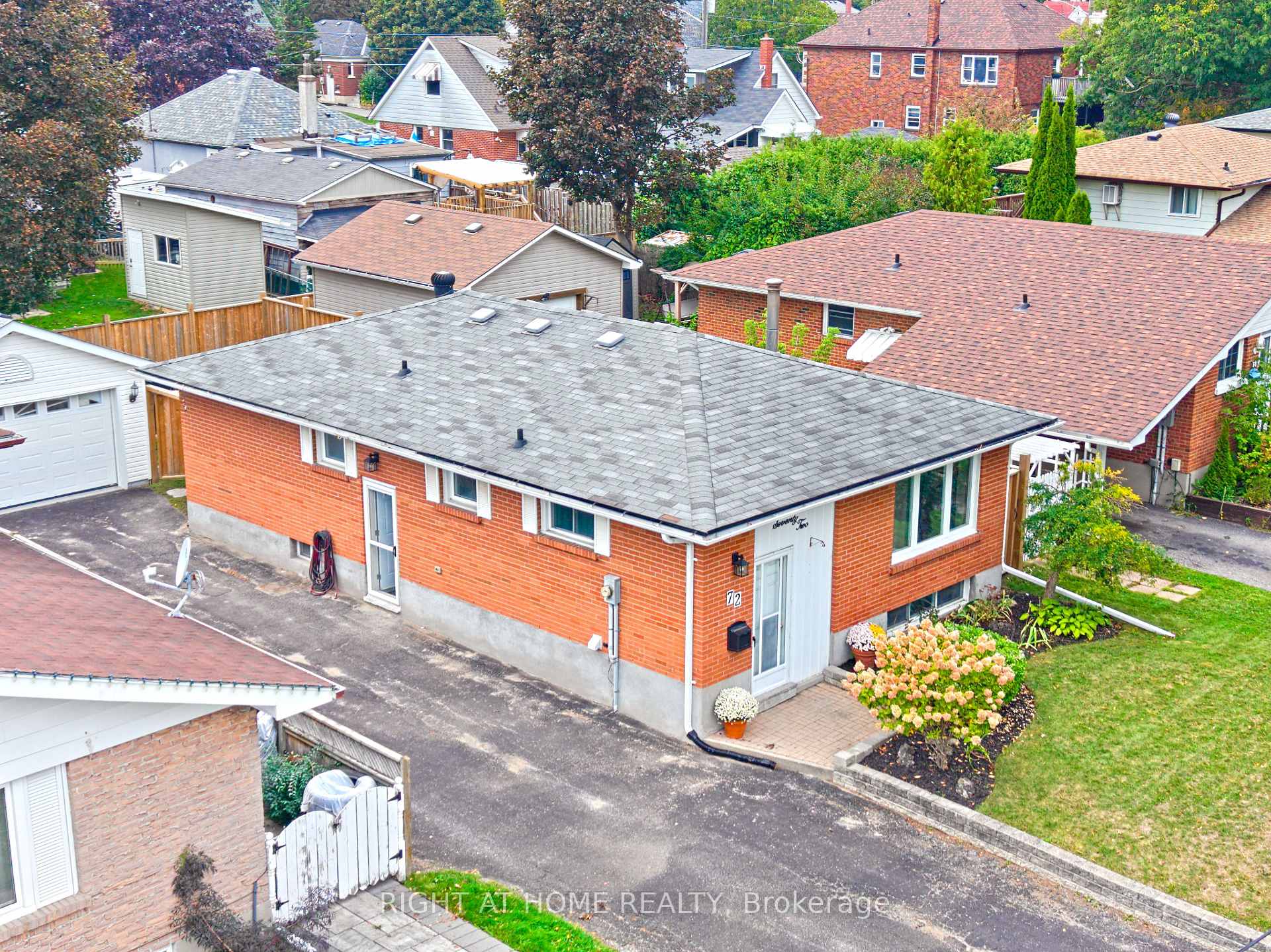 Photo 33 of 72 Claymore Crescent, Oshawa, Eastdale — HOMEH