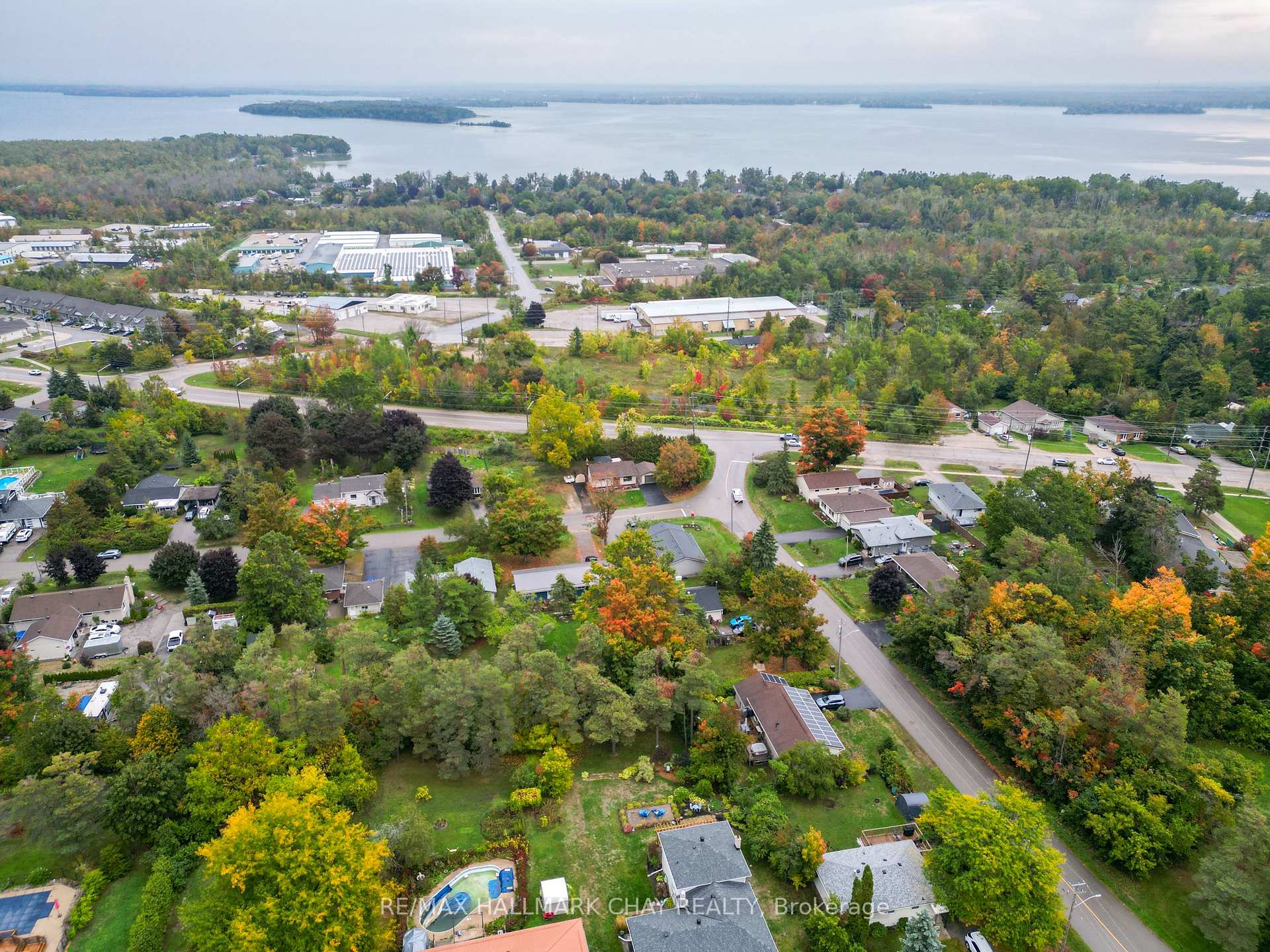 Photo 37 of 8 First Street, Orillia — HOMEH