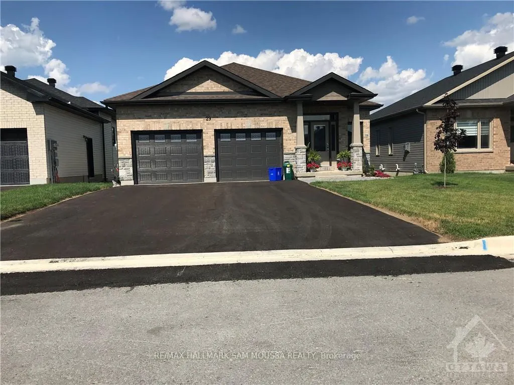 Photo 1 of 29 Senators Gate Drive, Perth — HOMEH