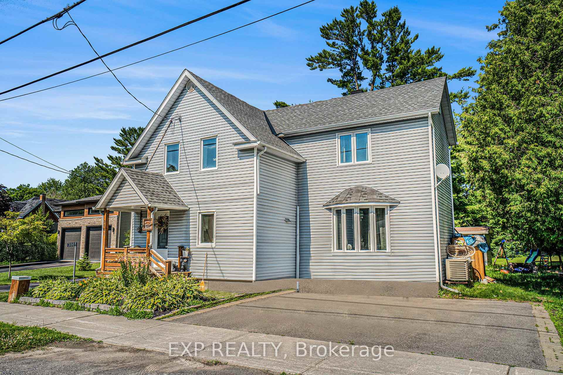 Photo 3 of 3561 Trim Road, Ottawa, Navan — HOMEH