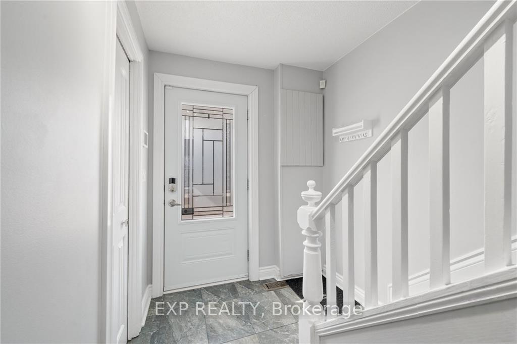 Photo 5 of 3561 Trim Road, Ottawa, Navan — HOMEH