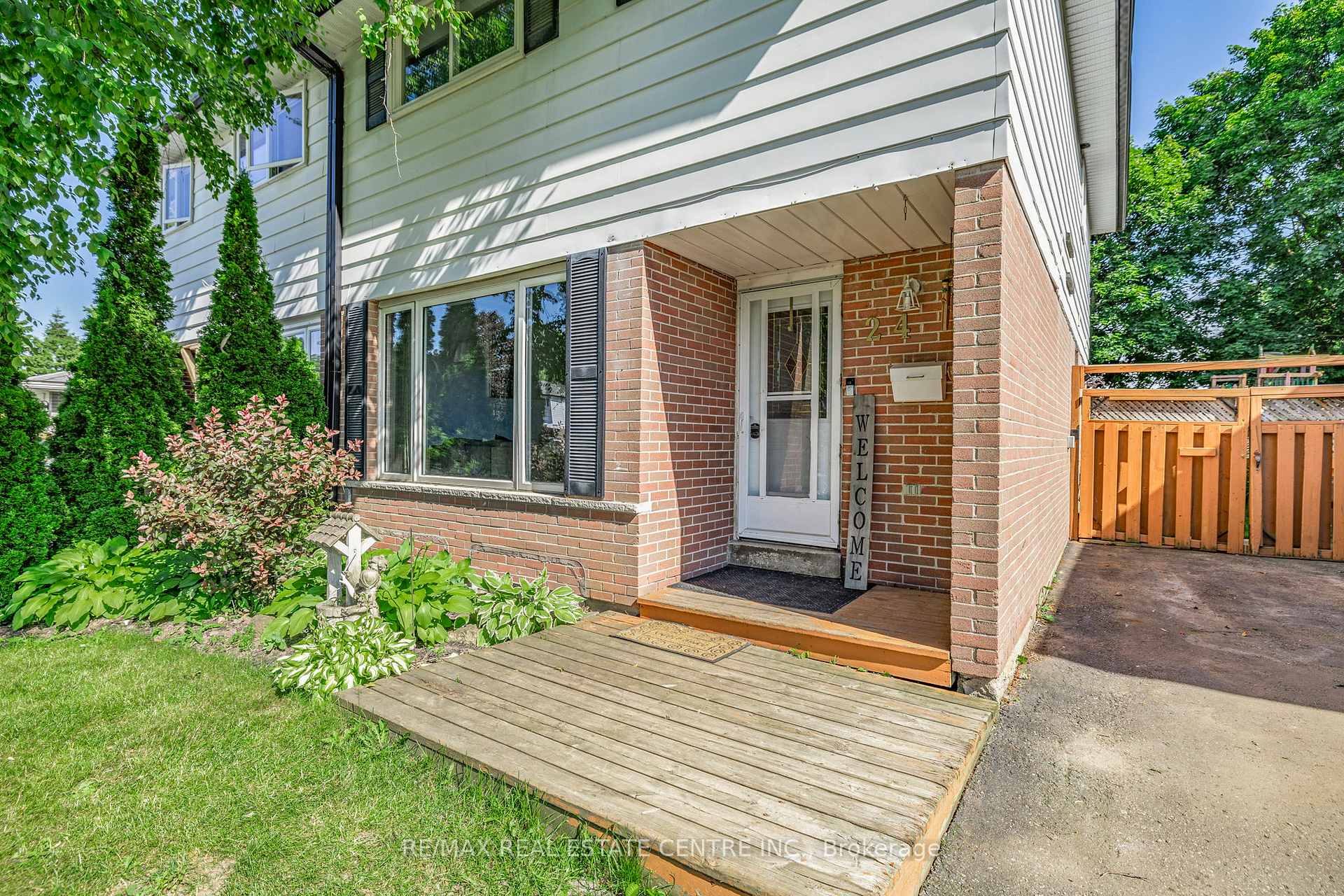Photo 26 of 24 Carlton Drive, Orangeville — HOMEH