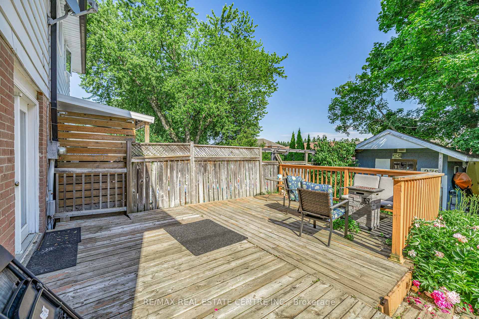 Photo 42 of 24 Carlton Drive, Orangeville — HOMEH