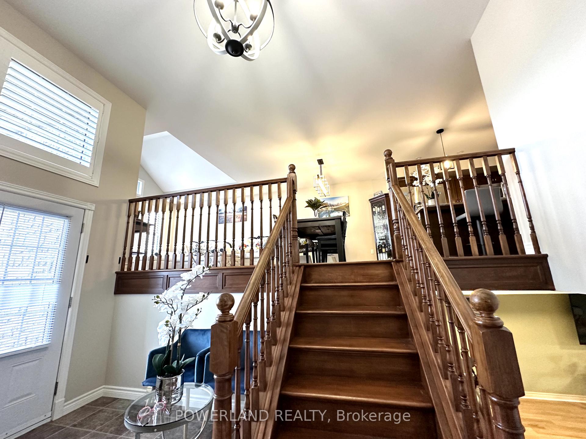 Photo 10 of 21 Brookland Drive, North Bay, Ferris — HOMEH