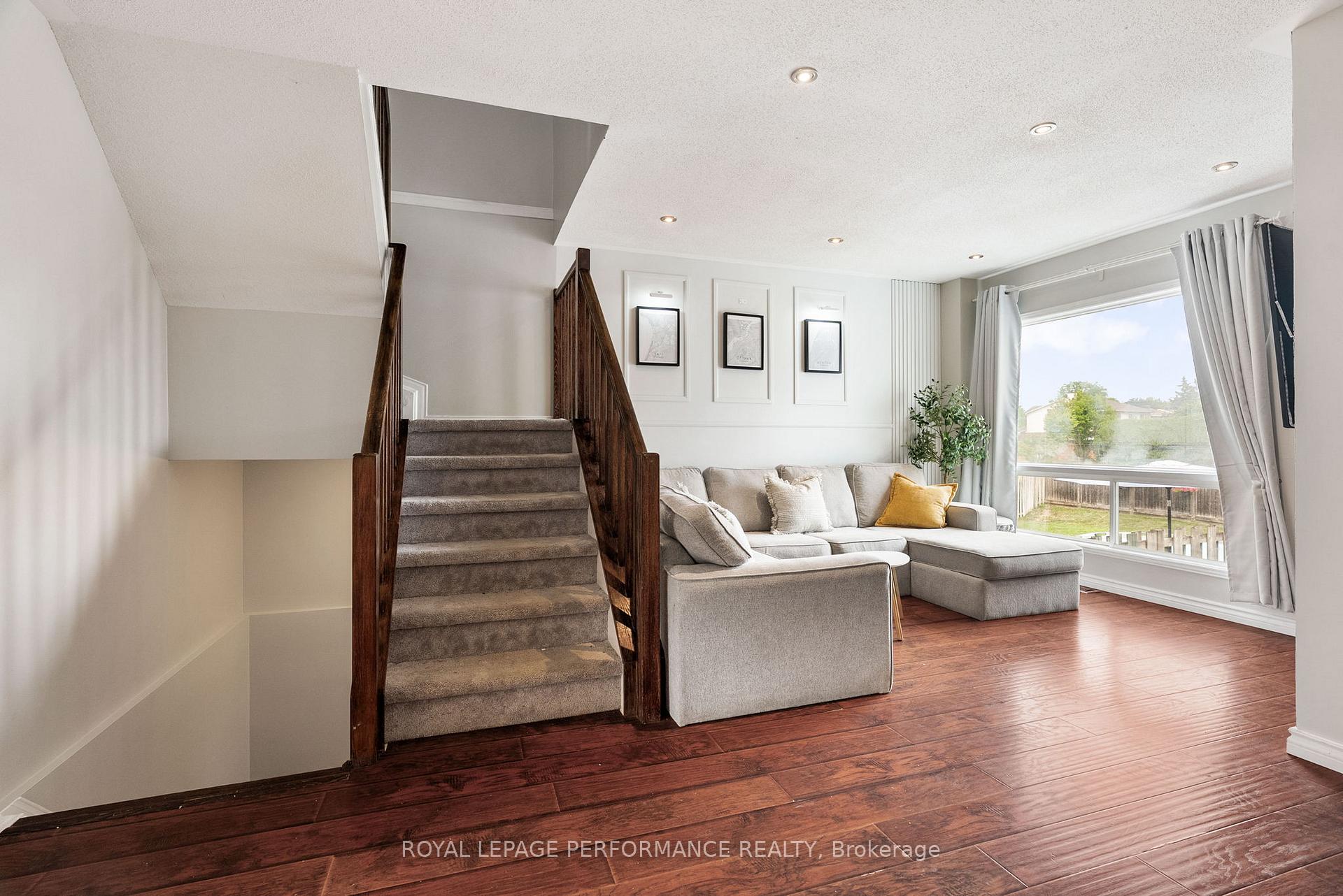 Photo 3 of 1631 Greywood Drive, Ottawa, Chateauneuf — HOMEH
