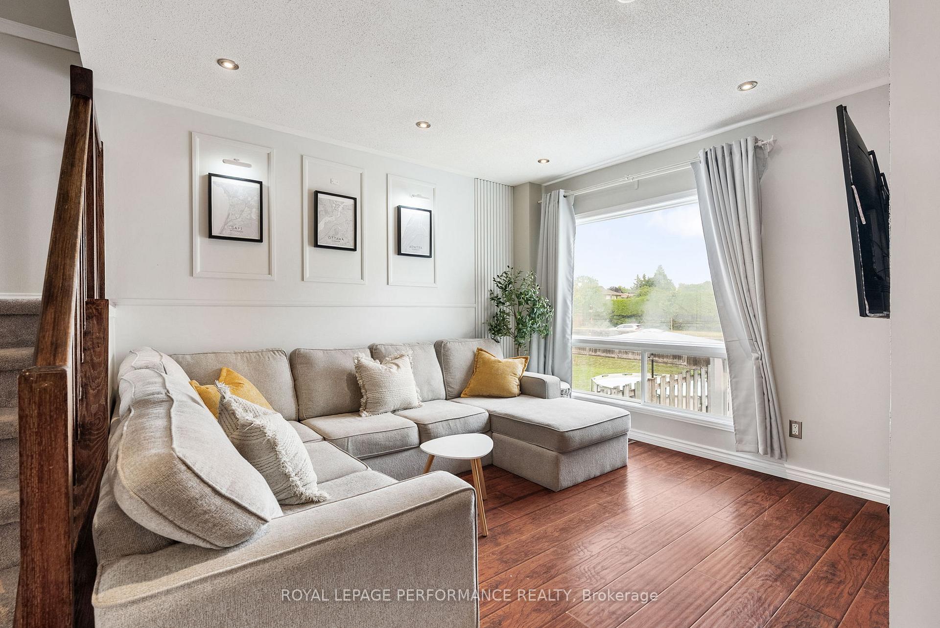 Photo 4 of 1631 Greywood Drive, Ottawa, Chateauneuf — HOMEH