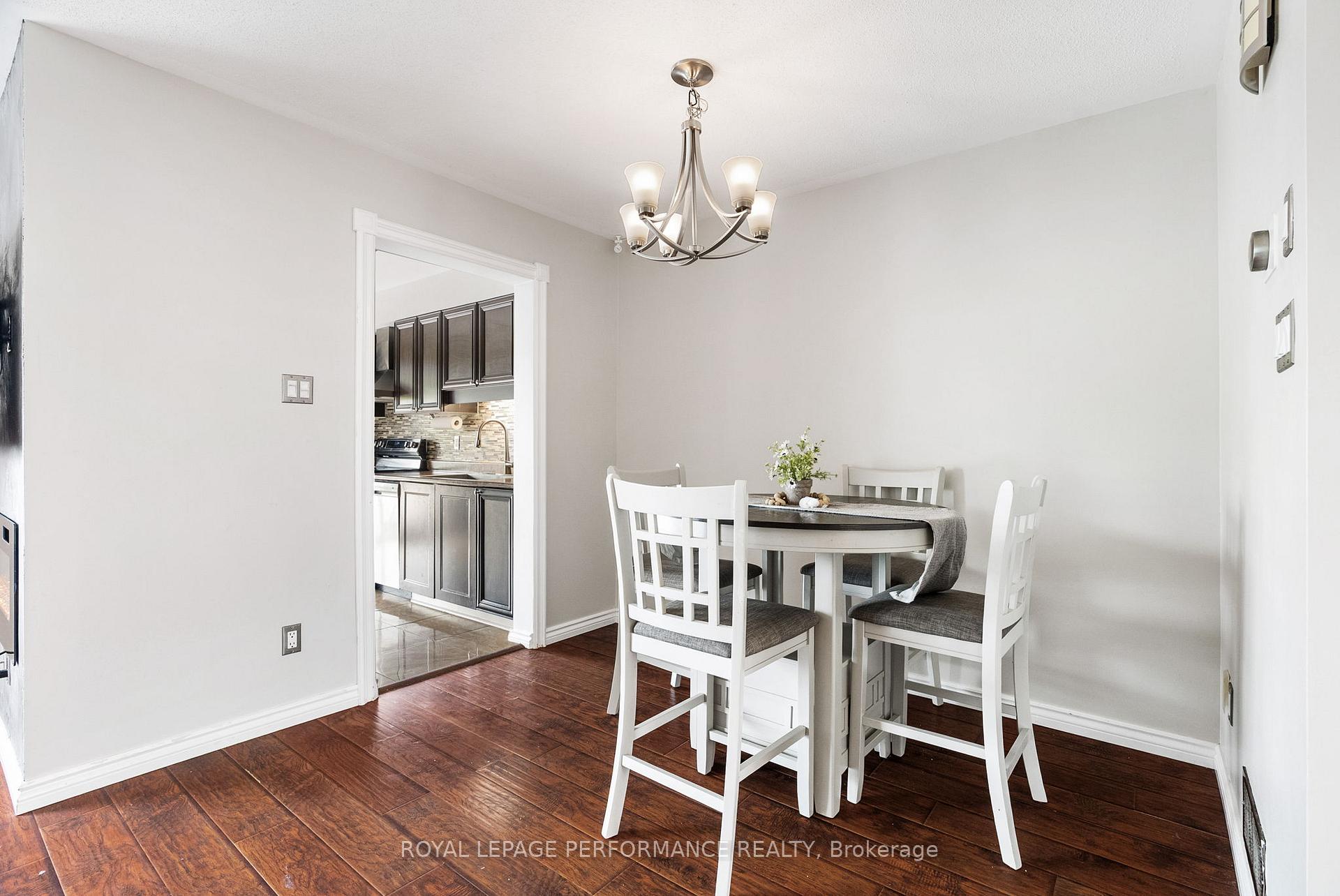 Photo 12 of 1631 Greywood Drive, Ottawa, Chateauneuf — HOMEH