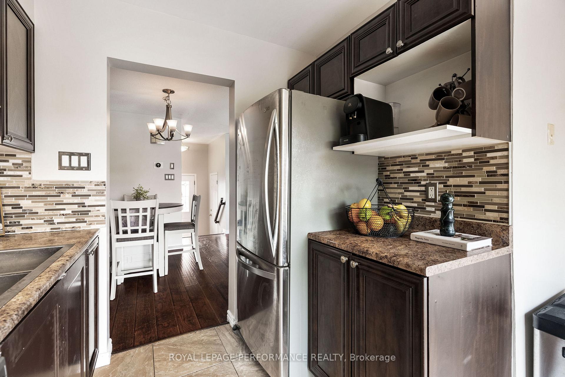 Photo 16 of 1631 Greywood Drive, Ottawa, Chateauneuf — HOMEH