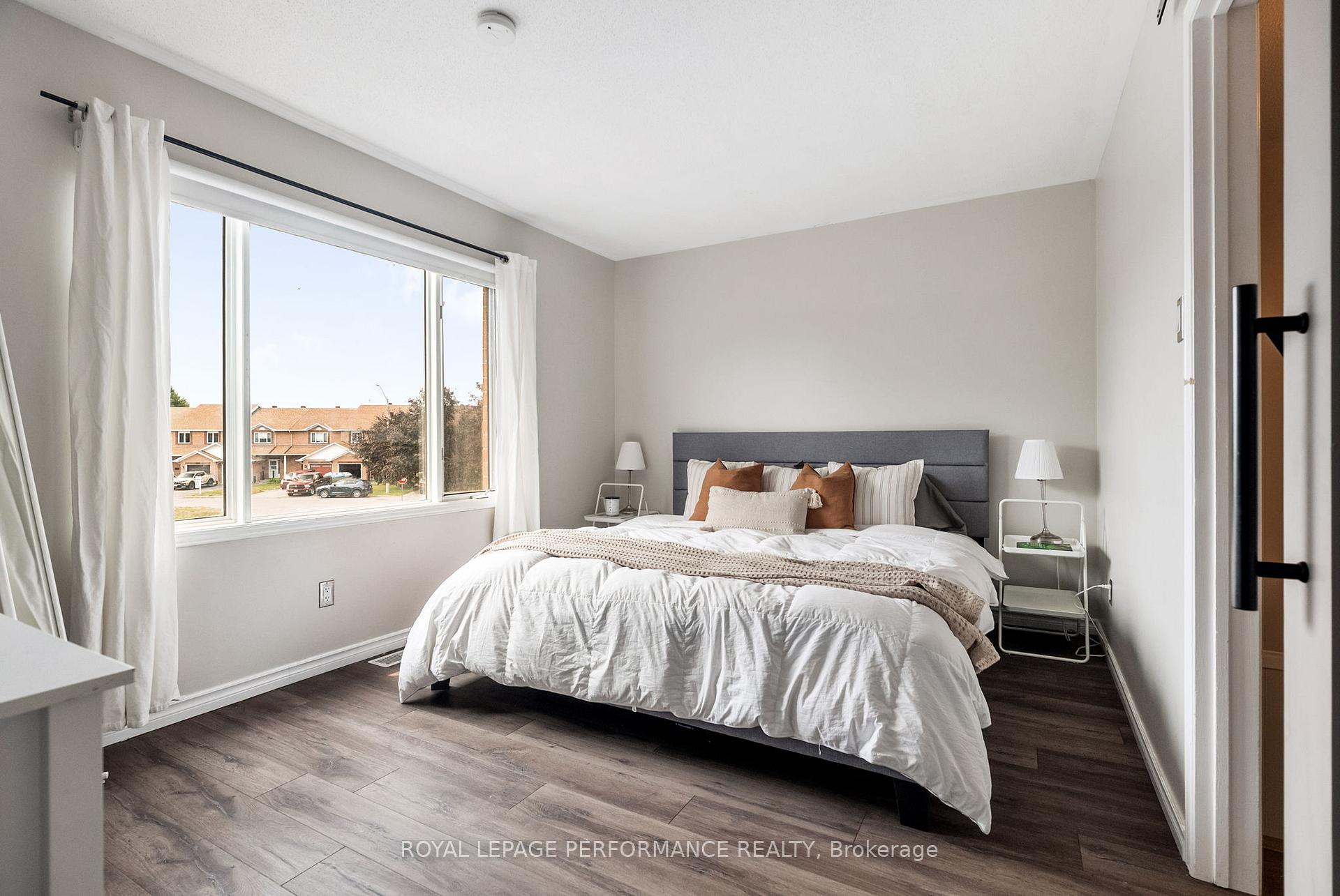 Photo 17 of 1631 Greywood Drive, Ottawa, Chateauneuf — HOMEH