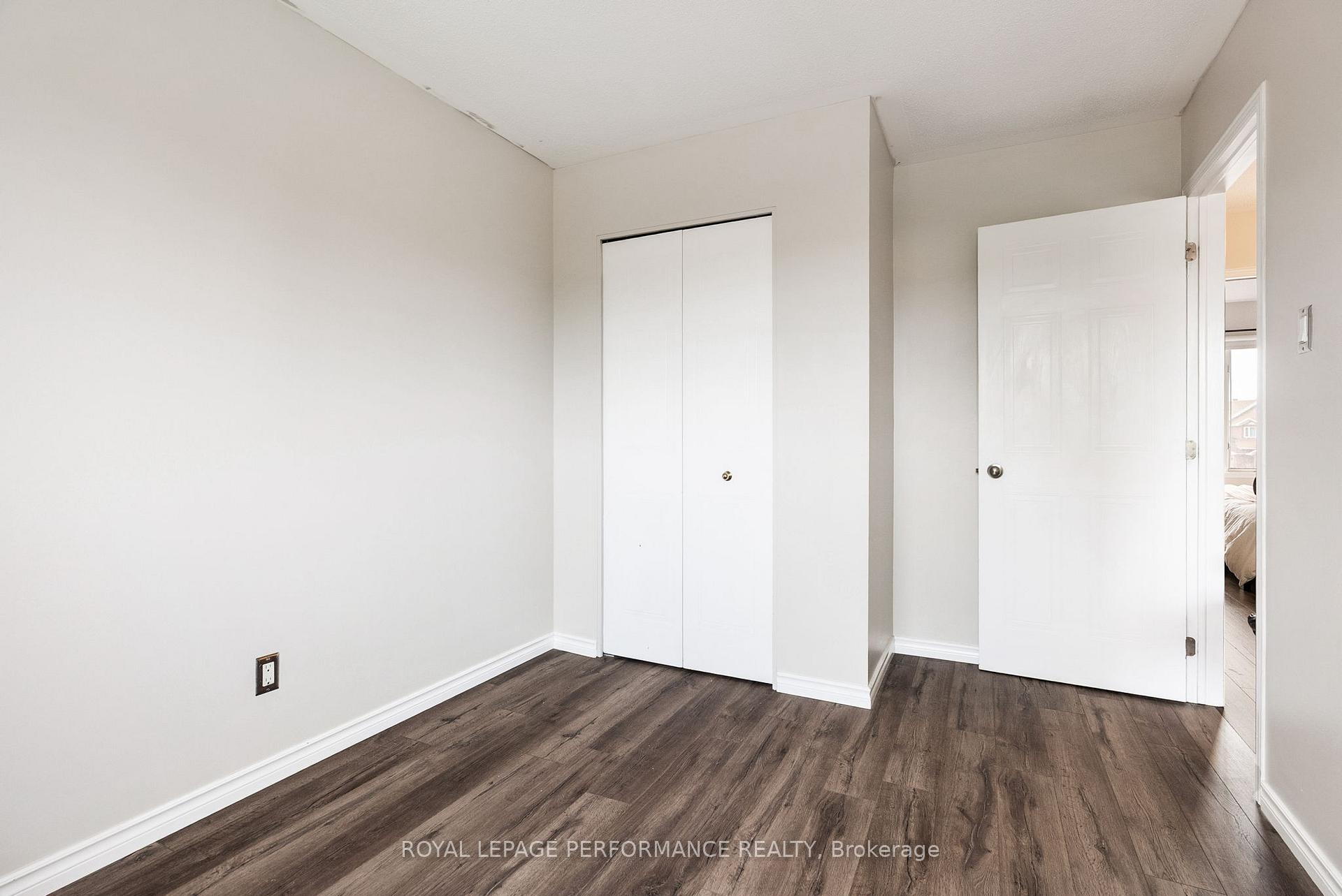 Photo 25 of 1631 Greywood Drive, Ottawa, Chateauneuf — HOMEH