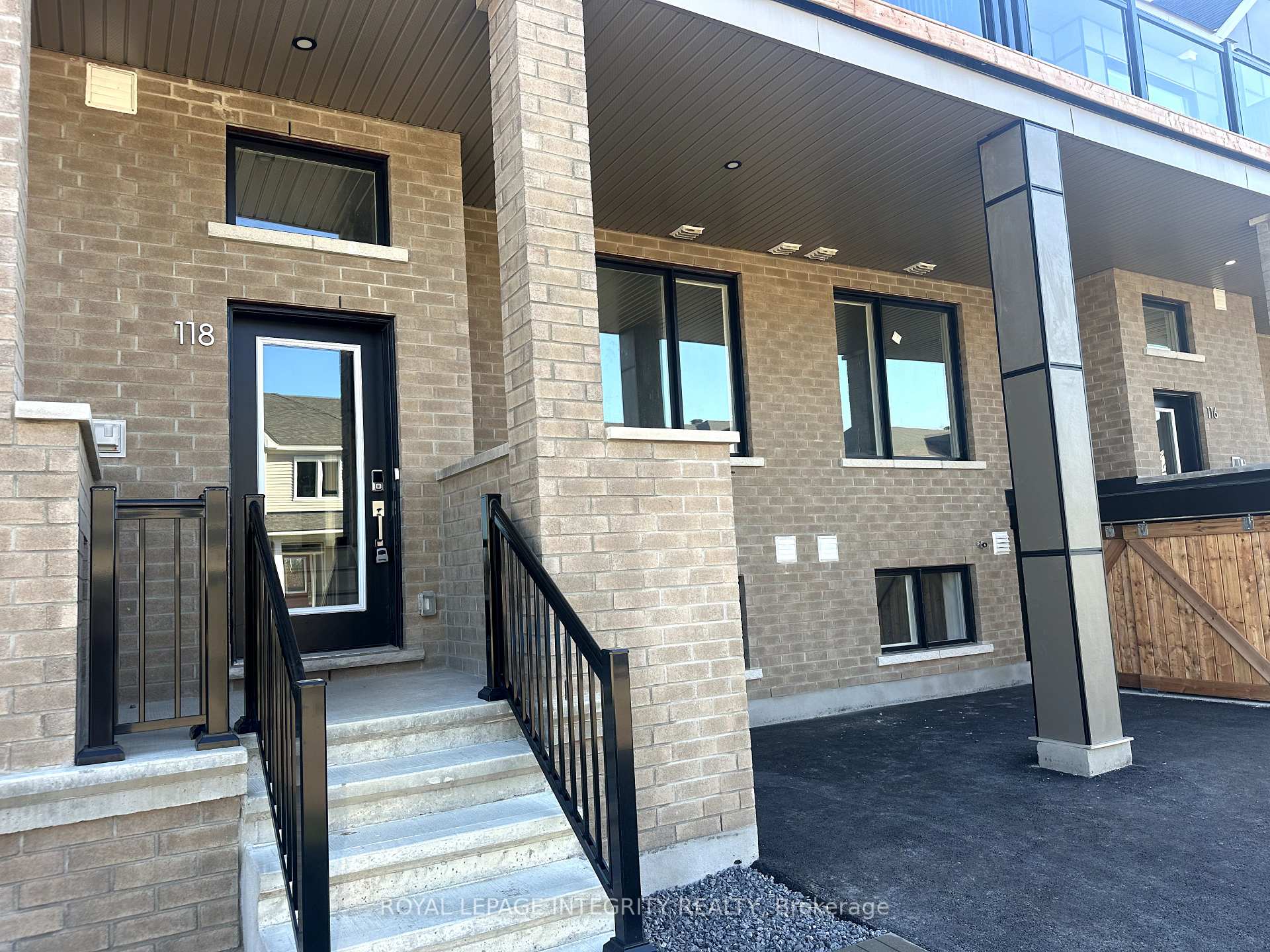 Photo 2 of 118 Ryan Reynolds Way, Ottawa, Avalon West — HOMEH