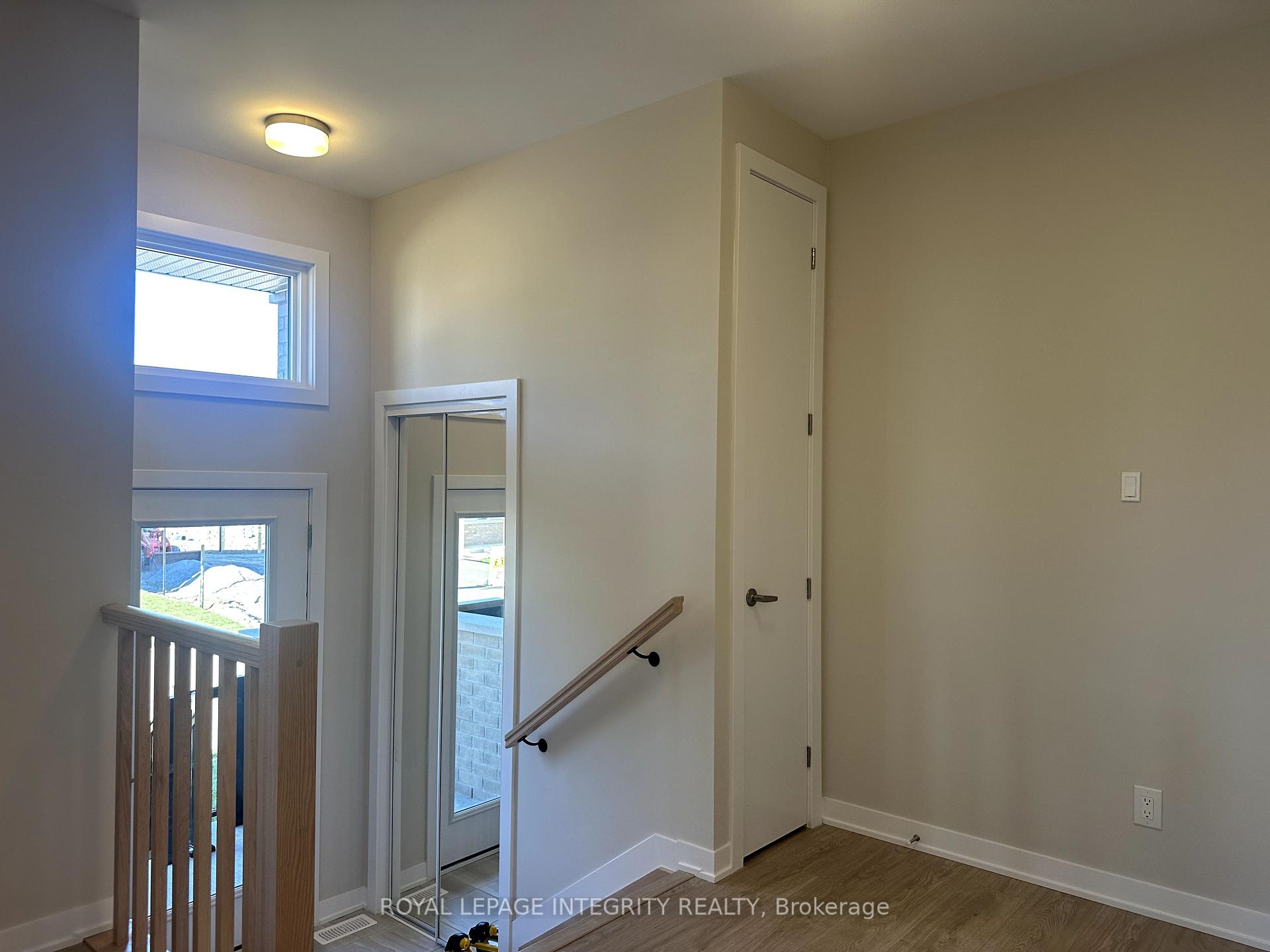 Photo 4 of 118 Ryan Reynolds Way, Ottawa, Avalon West — HOMEH
