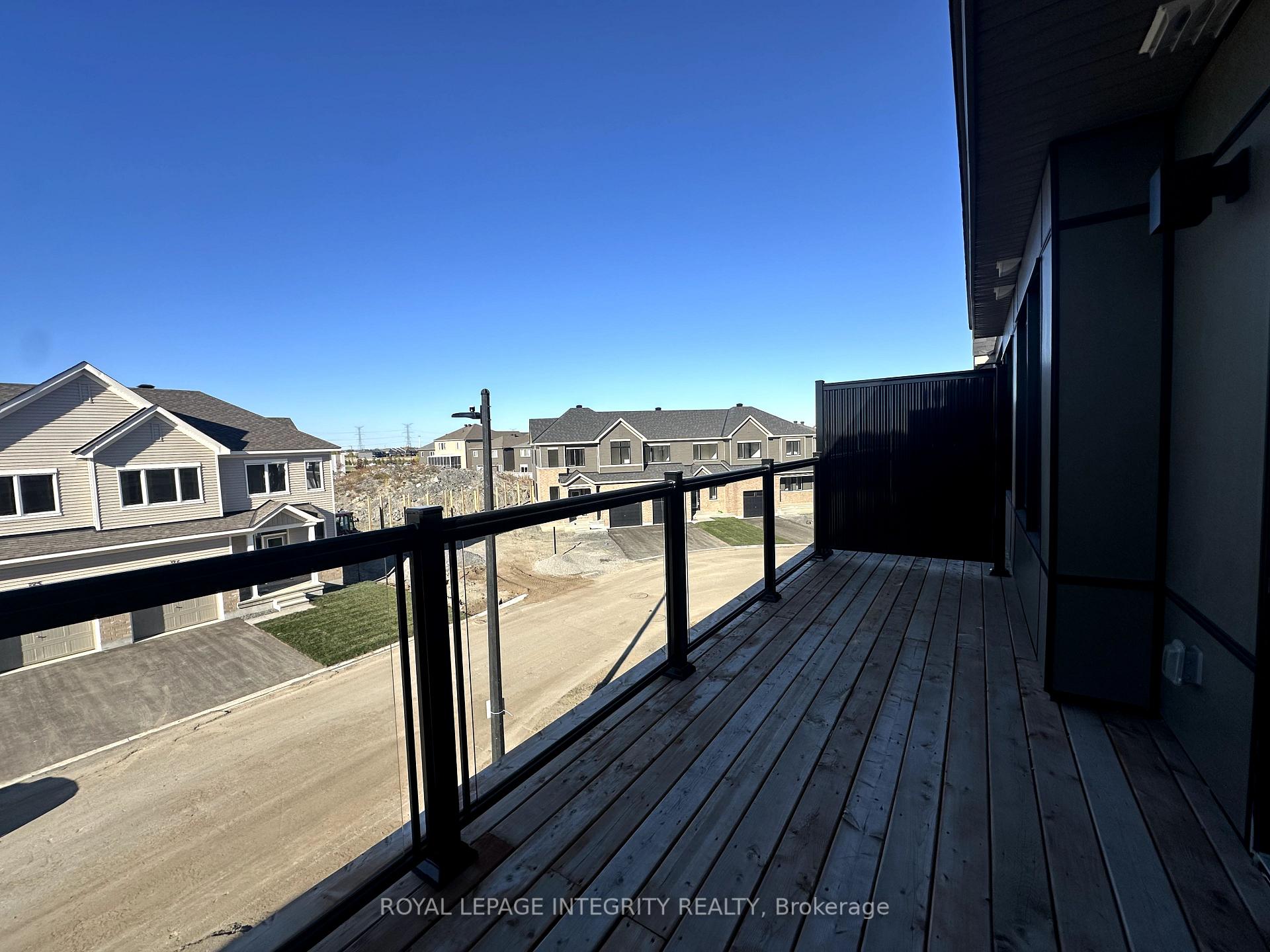 Photo 17 of 118 Ryan Reynolds Way, Ottawa, Avalon West — HOMEH