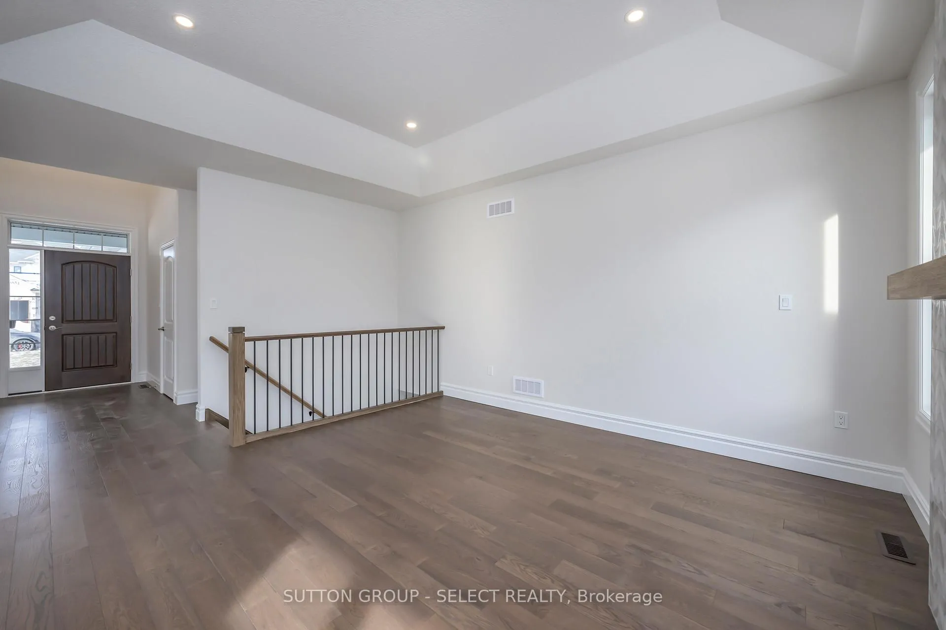 Photo 9 of 7 Spruce Crescent, North Middlesex, Parkhill — HOMEH
