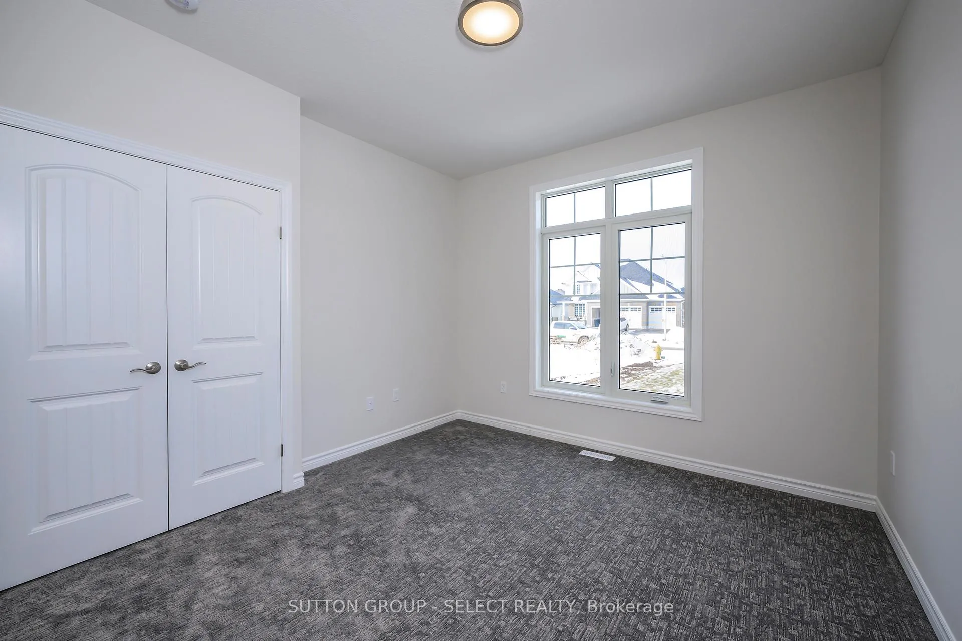 Photo 21 of 7 Spruce Crescent, North Middlesex, Parkhill — HOMEH