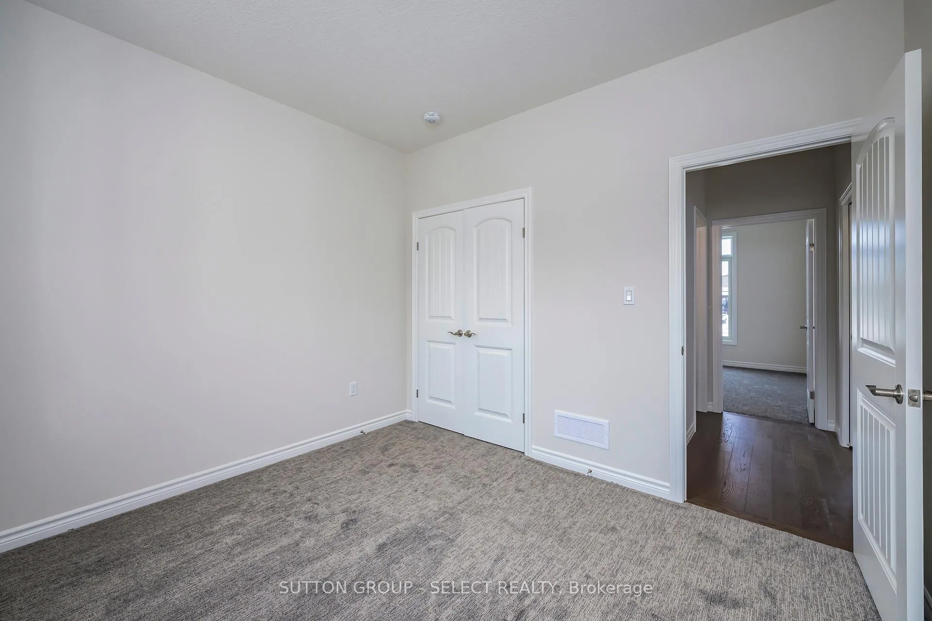 Photo 24 of 7 Spruce Crescent, North Middlesex, Parkhill — HOMEH