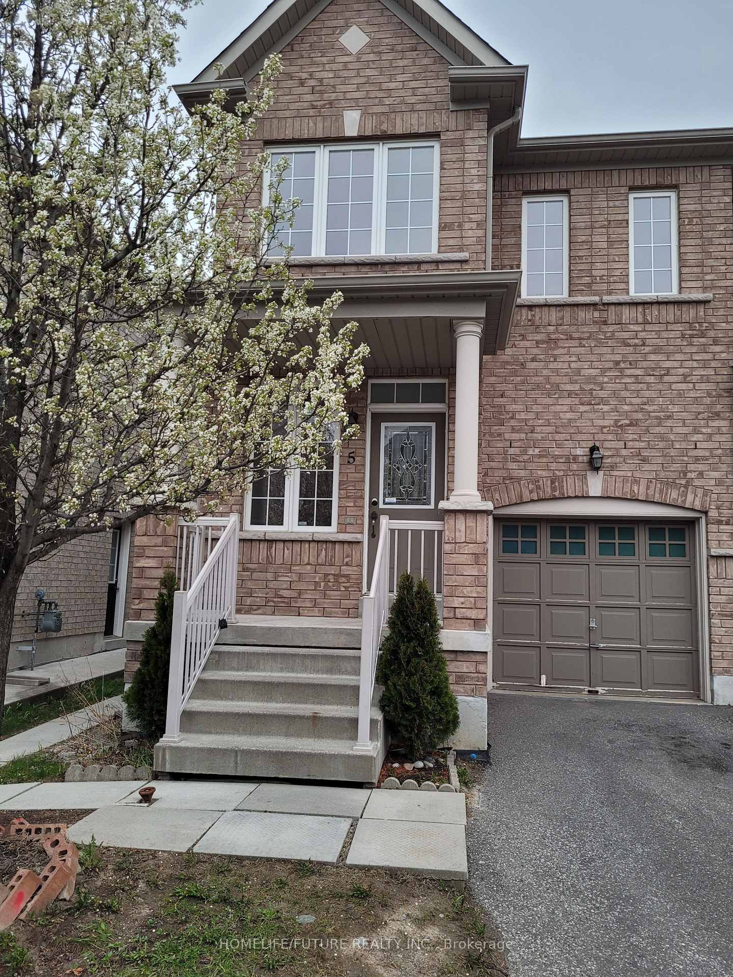 Photo 1 of 5 Wahba Way, Markham, Middlefield — HOMEH